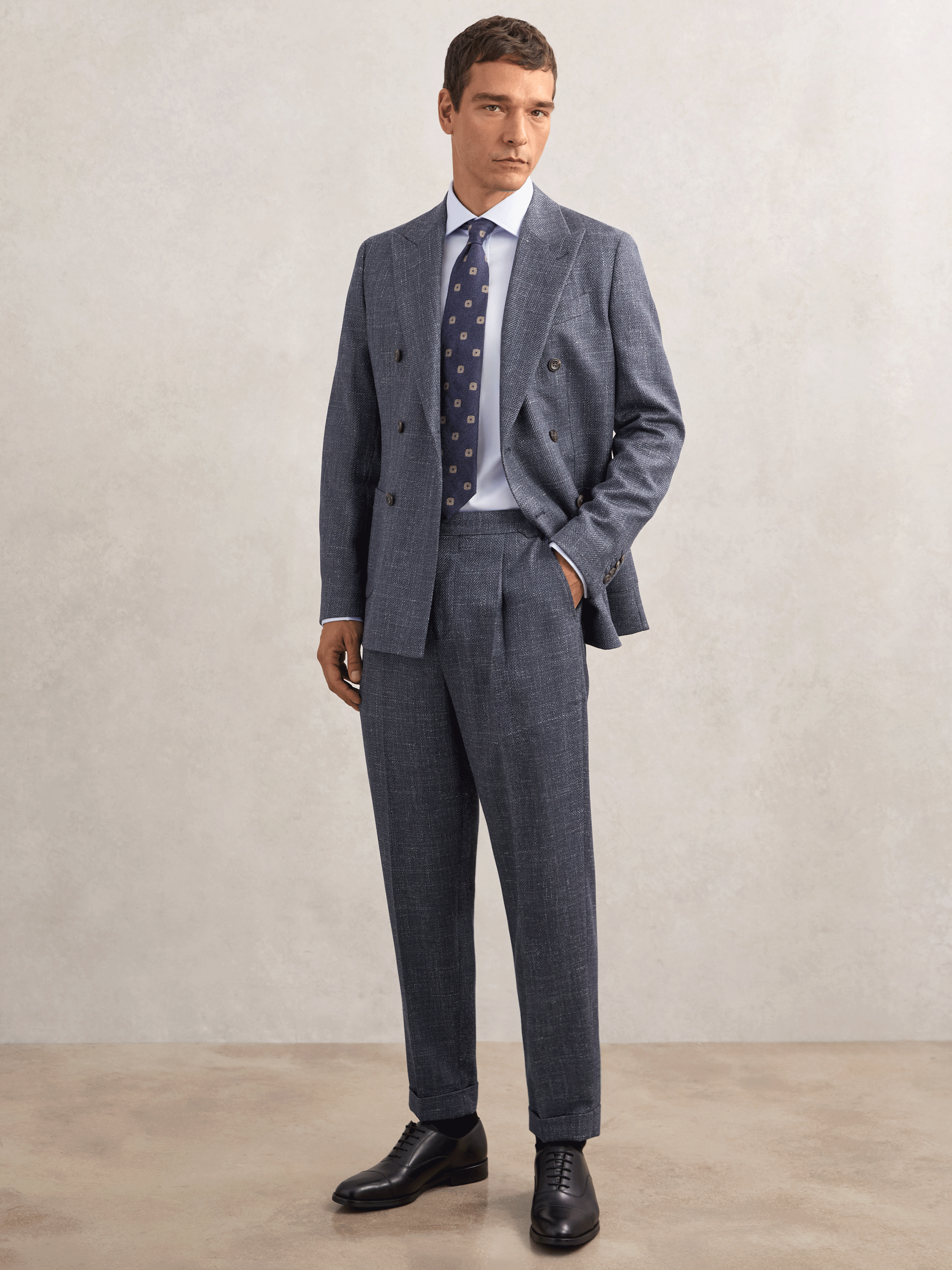 Wool-Blend Herringbone Trousers Tailored-Fit in Navy (W86960) | $345