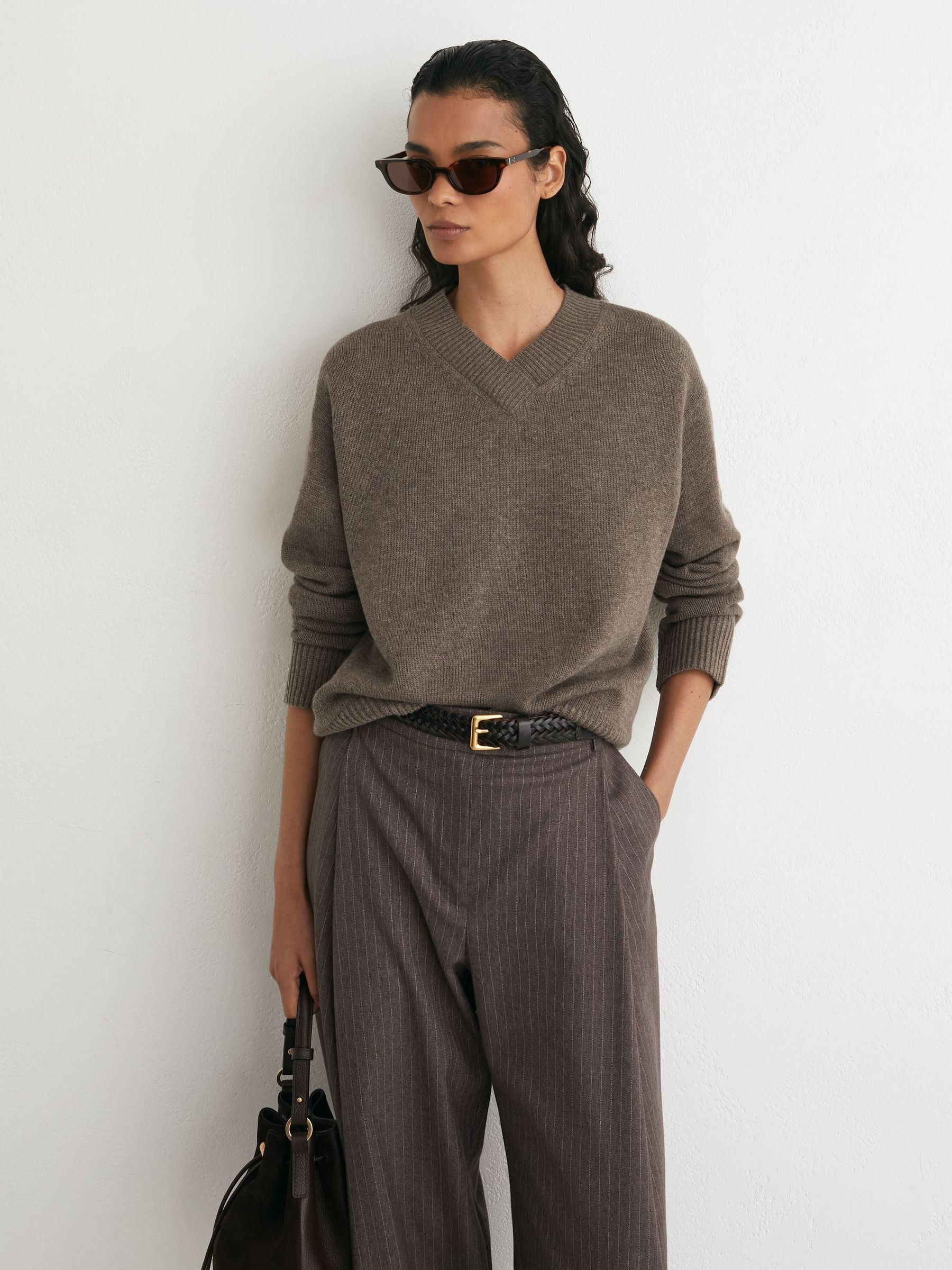 Dunkel Neutral - Wool-cashmere V-neck Jumper