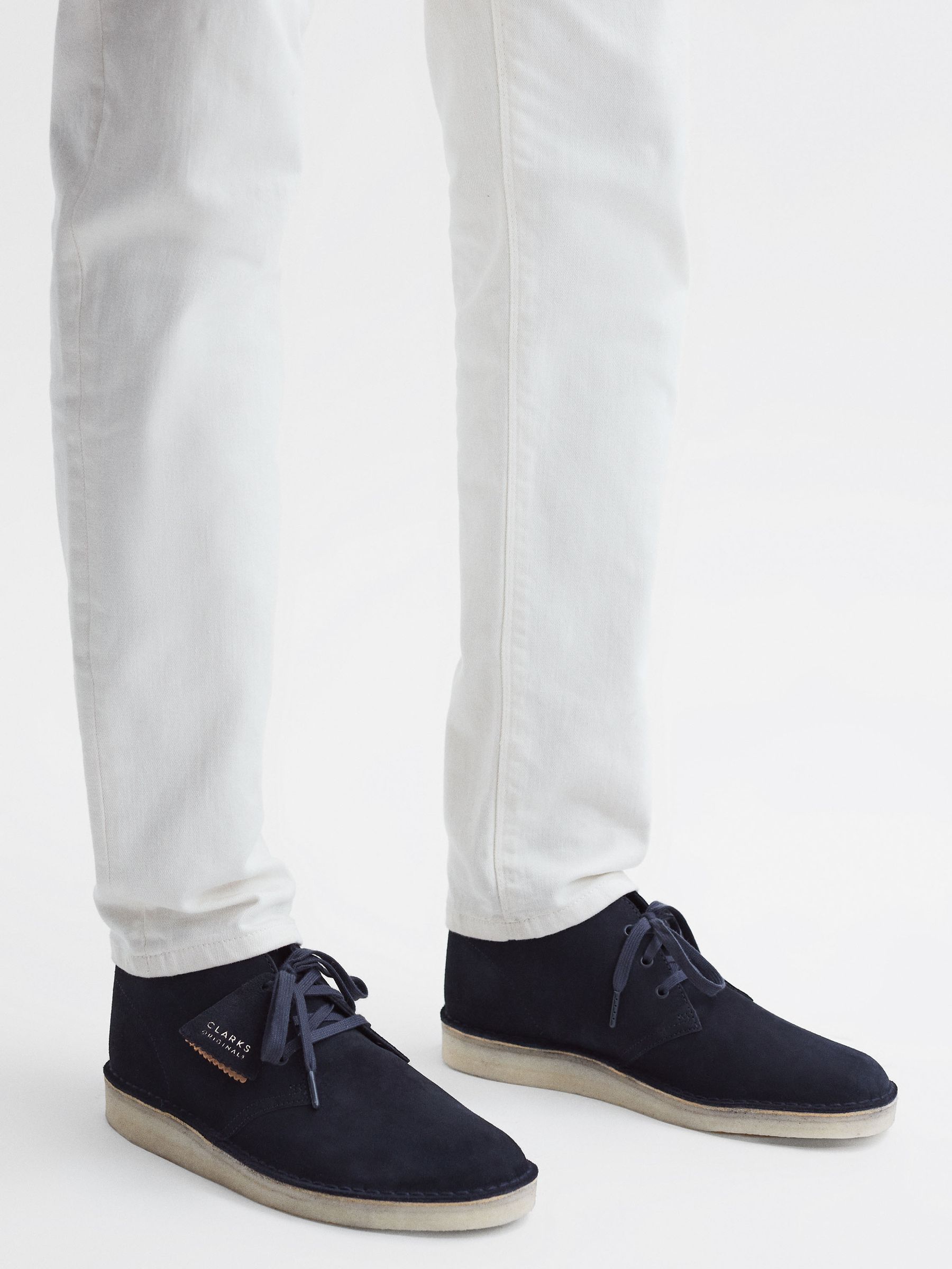 Clarks Originals Suede Desert Boots in Navy - Image 3 of 6