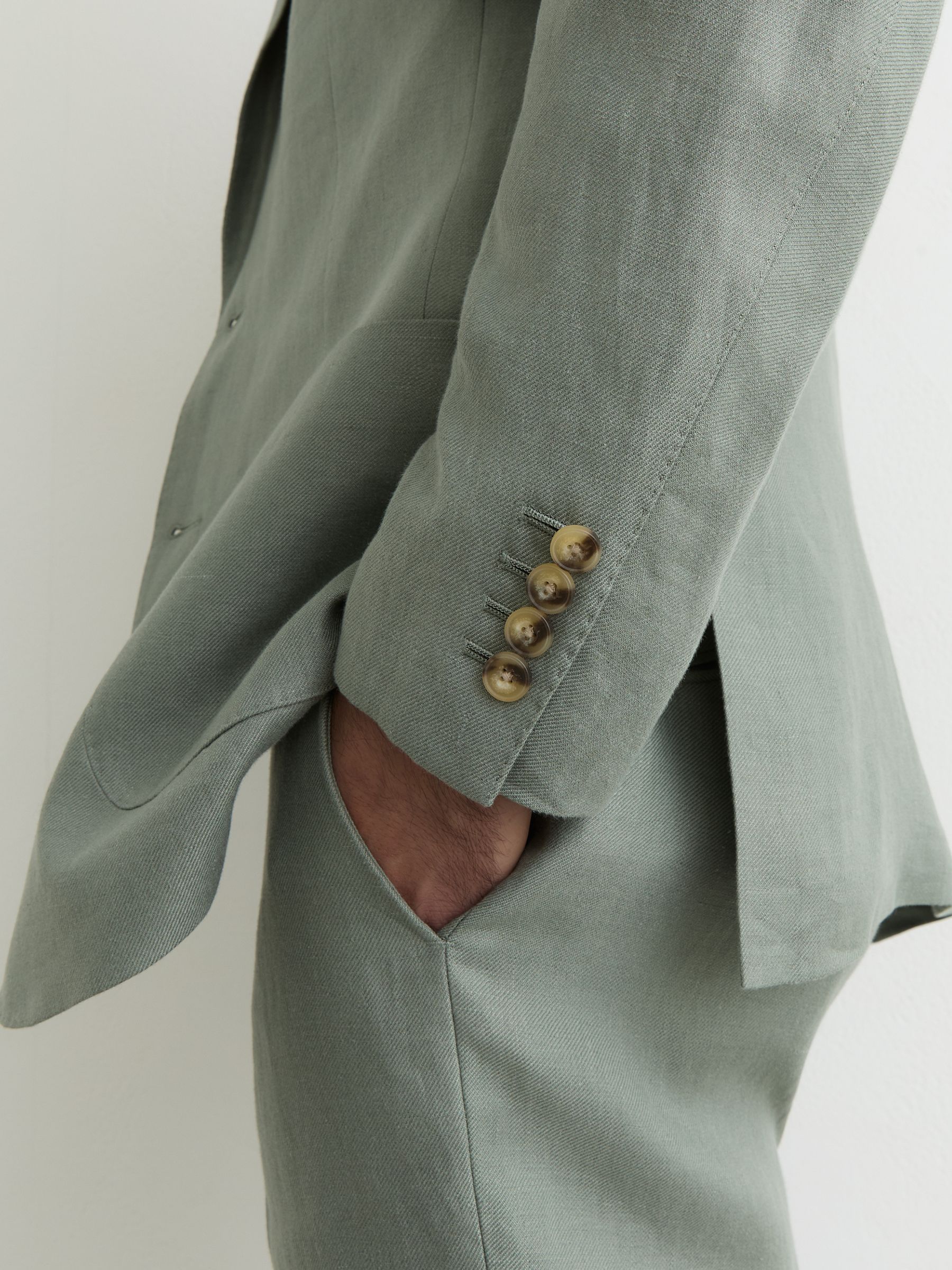 Linen-Twill Single-Breasted Blazer Tailored-Fit in Sage - Image 4 of 9