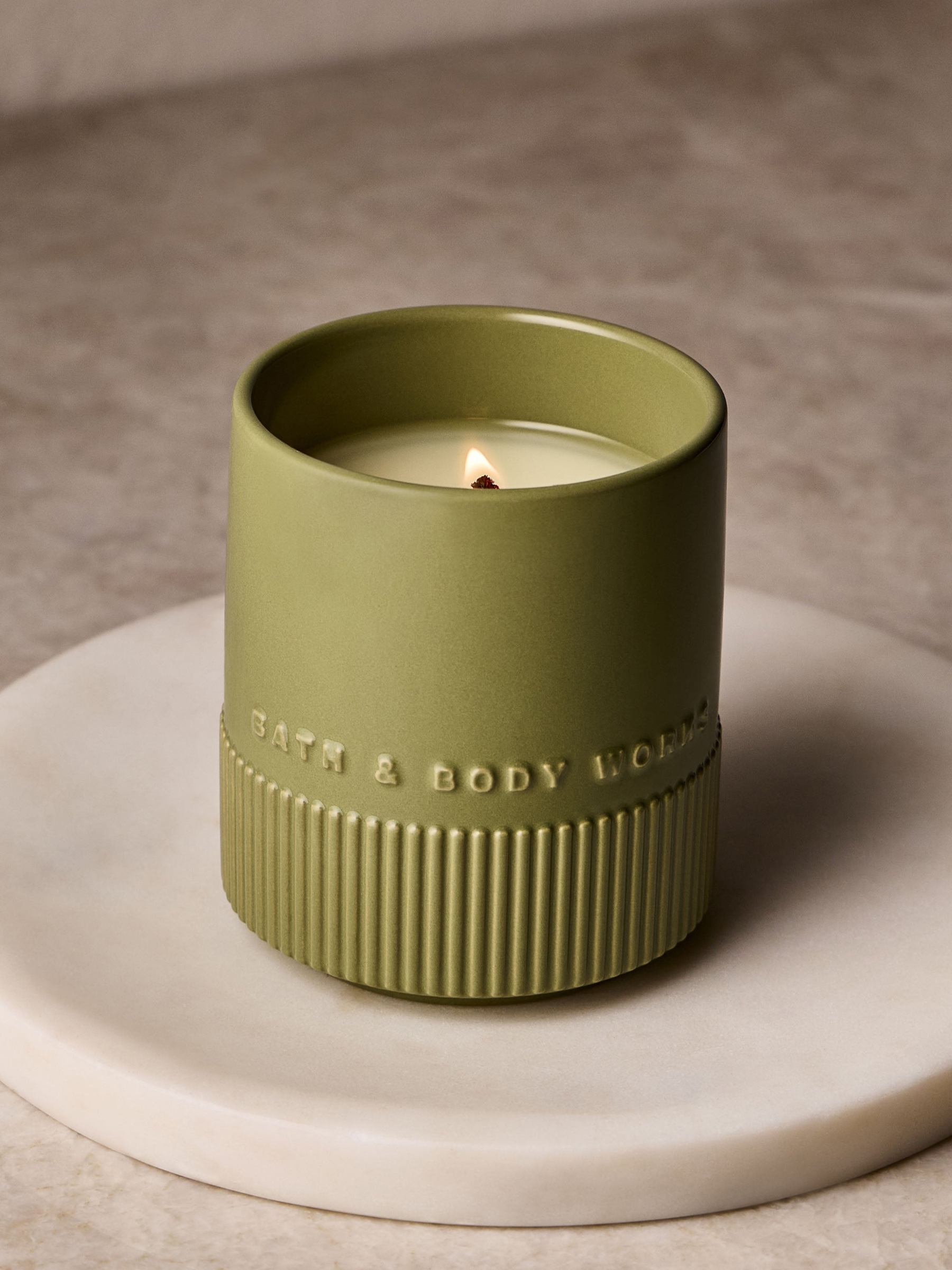 Sea Salt & Musk Single Wick Ceramic Candle 227g - Image 4 of 5
