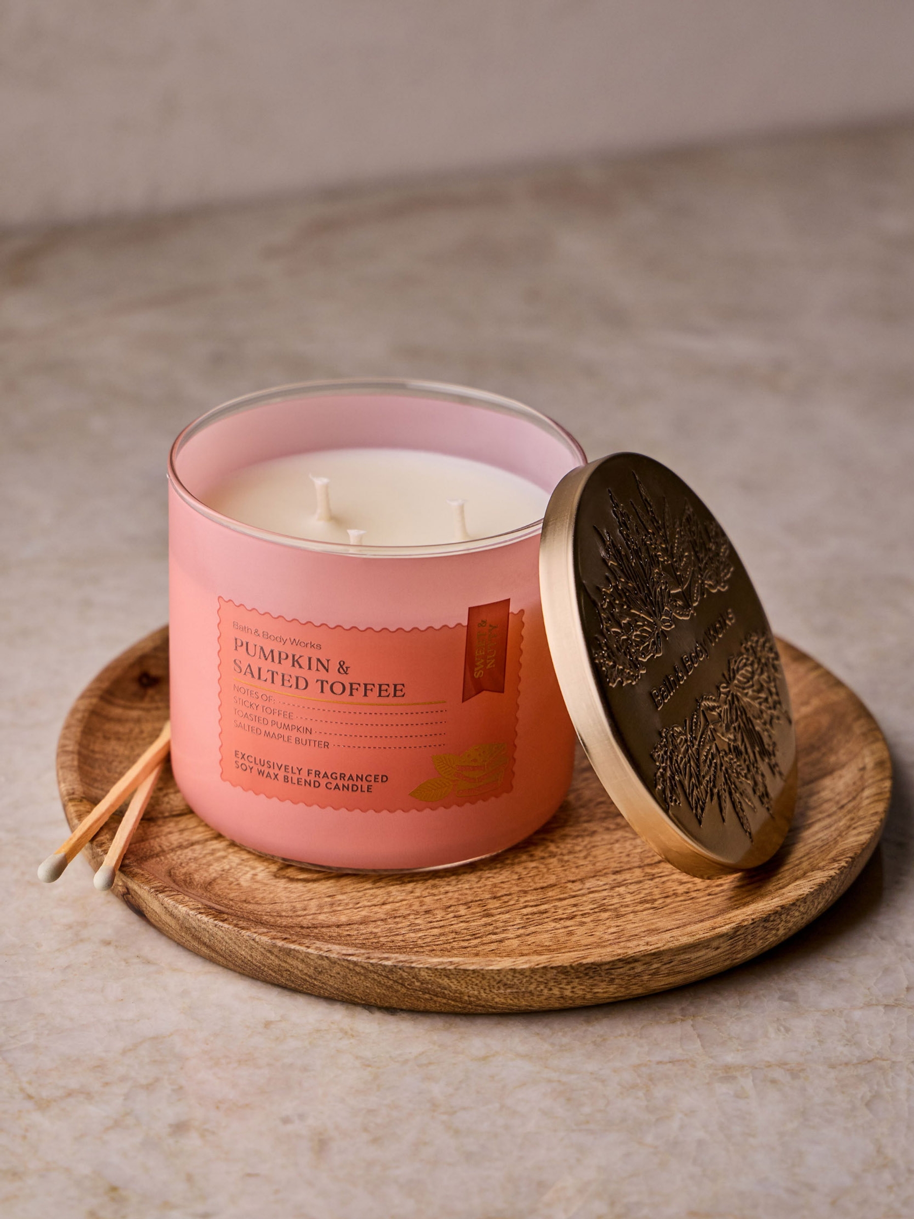 Pumpkin & Salted Toffee 3-Wick Candle 411g - Image 3 of 3
