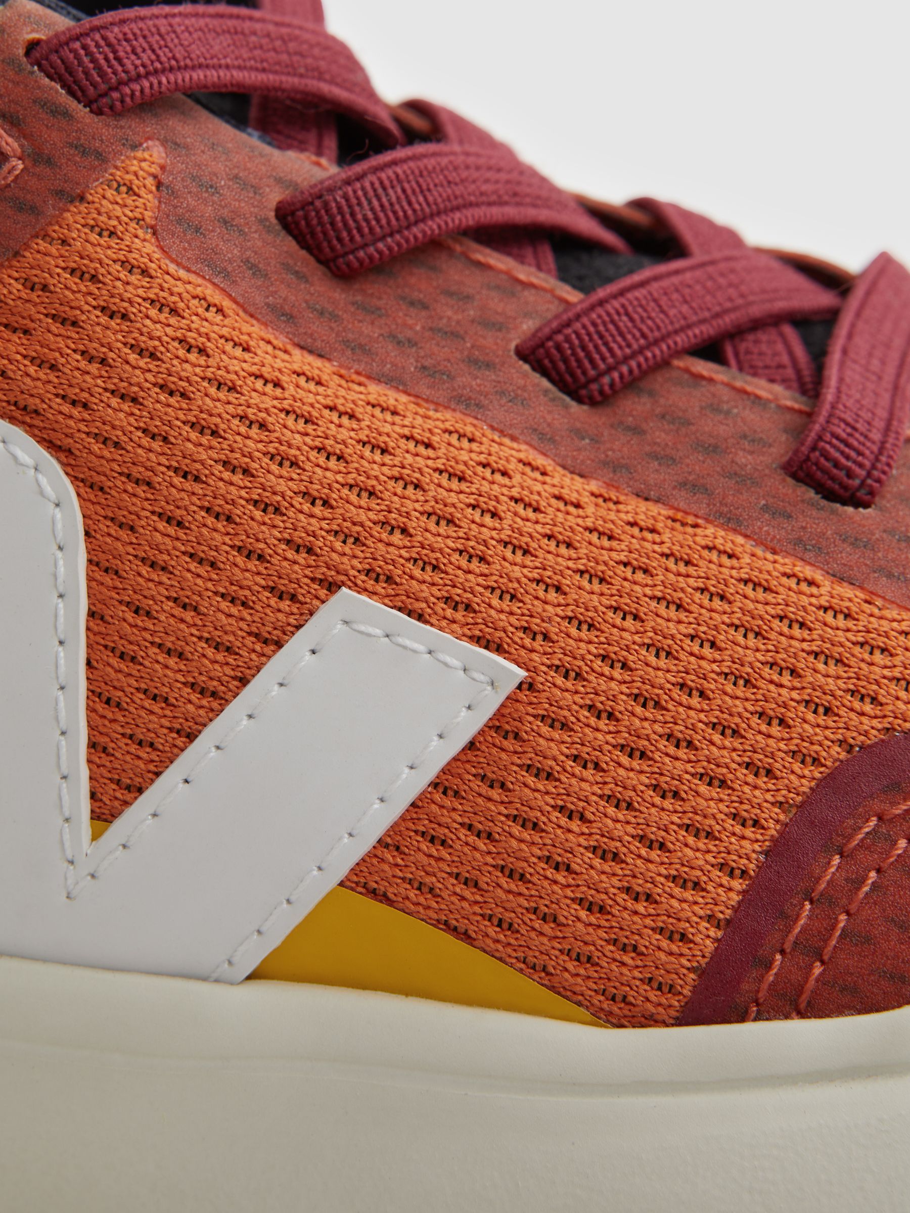 Veja Mesh Trainers in Pumpkin White - Image 5 of 5