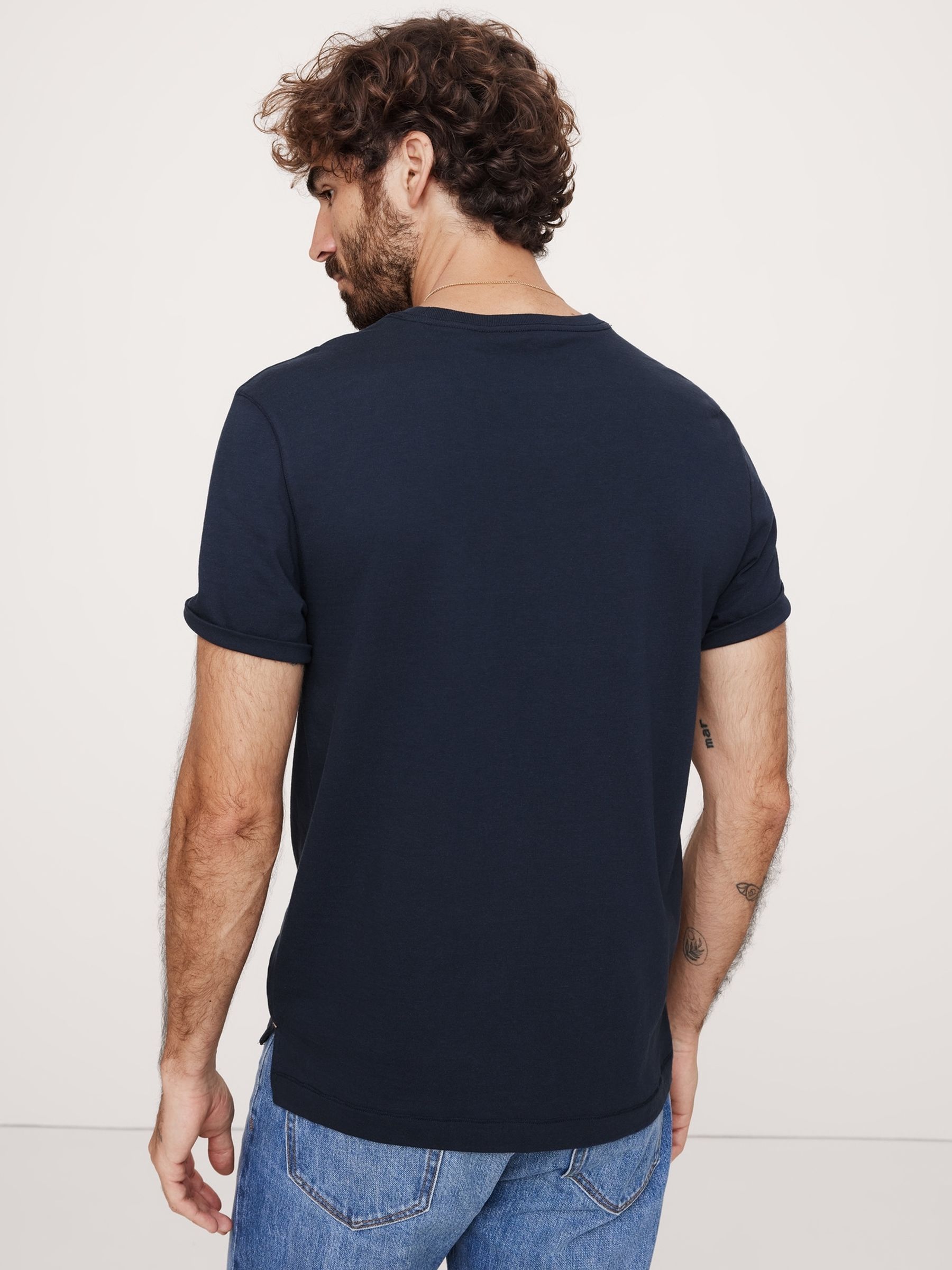 Banana Republic Blue Authentic SUPIMA Crew Neck T-Shirt - Image 5 of 7