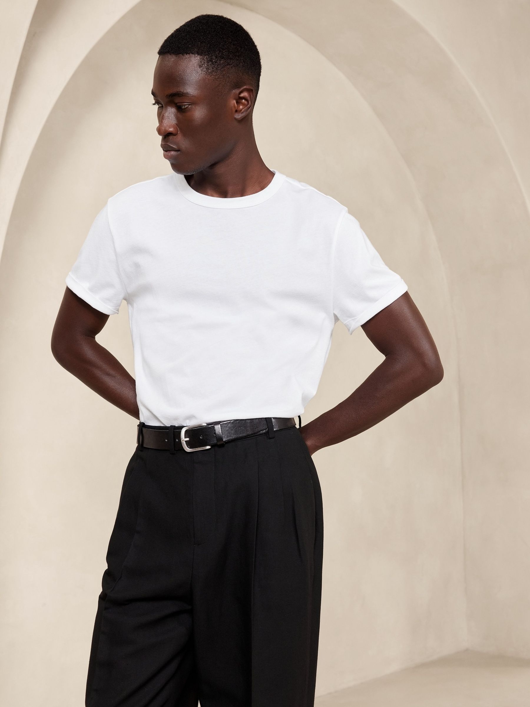 Banana Republic White Soft Wash T-Shirt - Image 1 of 1 Banana Republic White Soft Wash T-Shirt - Image 1 of 1