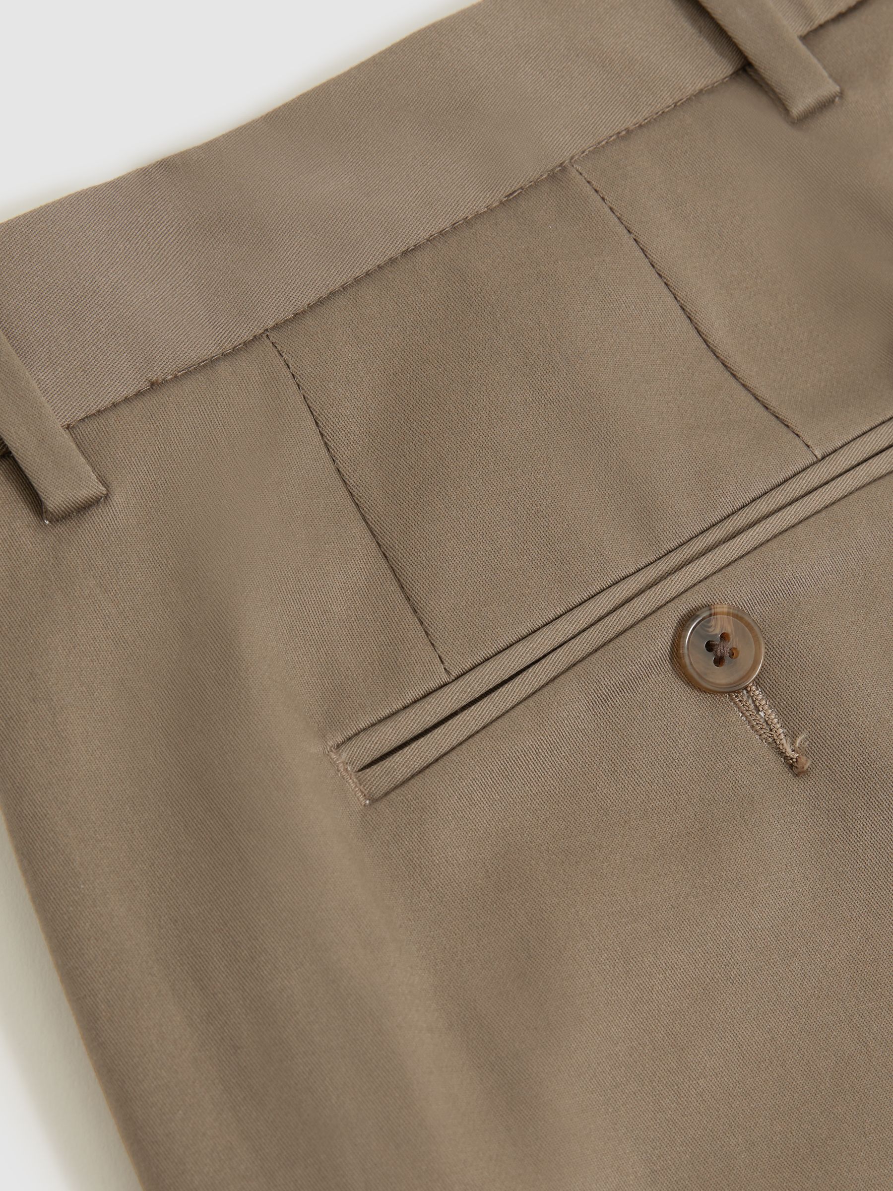 Oe Hampton Cotton Chino Shorts with Stretch in Taupe - Image 6 of 6