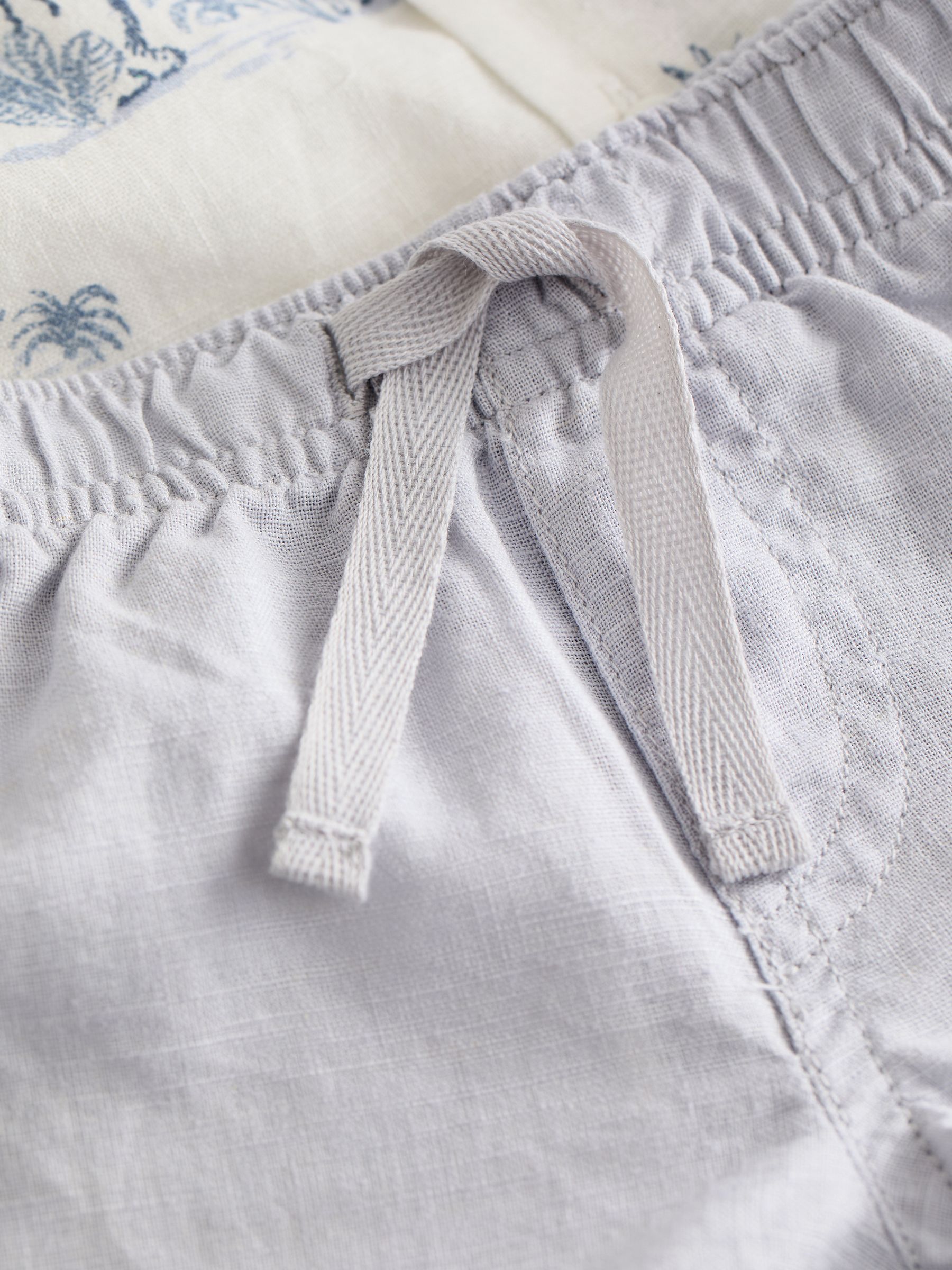 White Brannan Bear Print Shirt, Shorts & Hat Set (Newborn-24mths) - Image 4 of 6