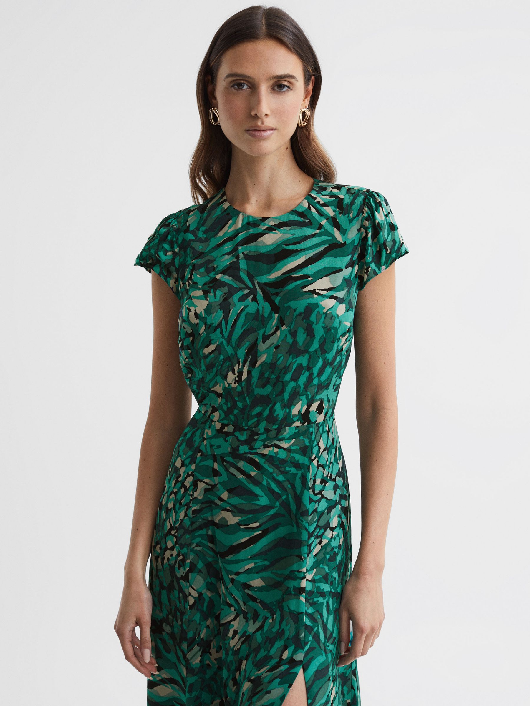 Printed Cut Out Fitted Midi Dress in Green - Image 3 of 4