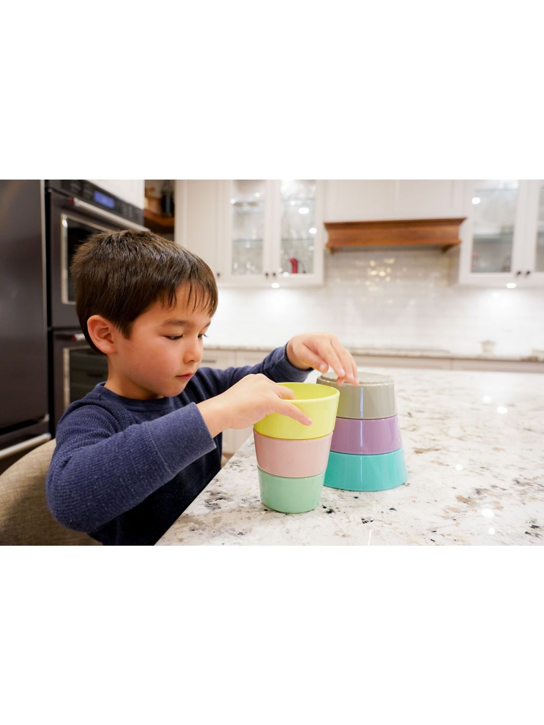 Melii Stacking Containers with Silicone Lids - Image 3 of 10
