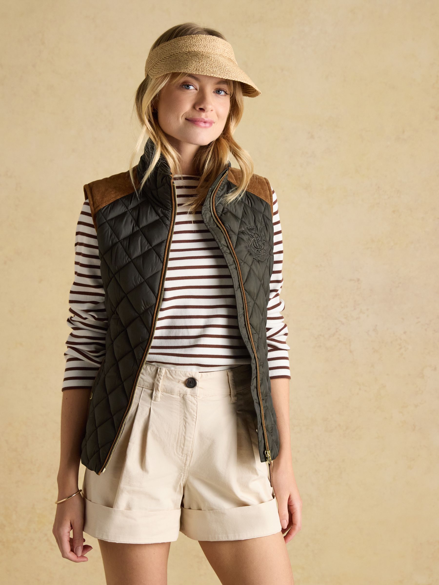 Braemar Luxe Khaki Green Showerproof Diamond Quilted Gilet - Image 7 of 7