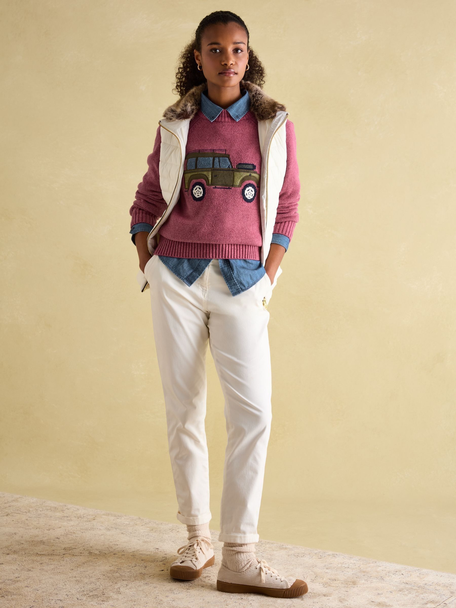 Beckley White Padded Showerproof Gilet With Detachable Faux Fur Collar - Image 4 of 7