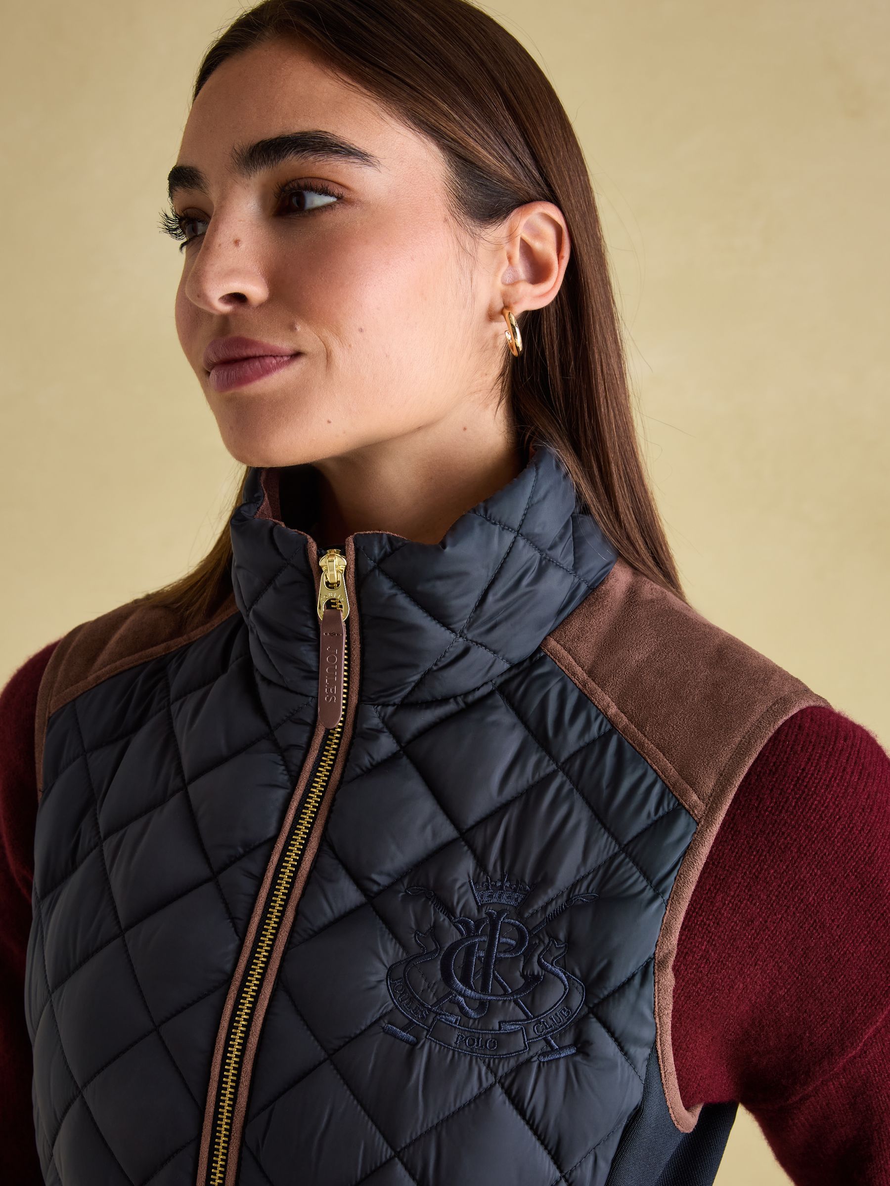 Braemar Luxe Navy Showerproof Diamond Quilted Gilet - Image 5 of 8