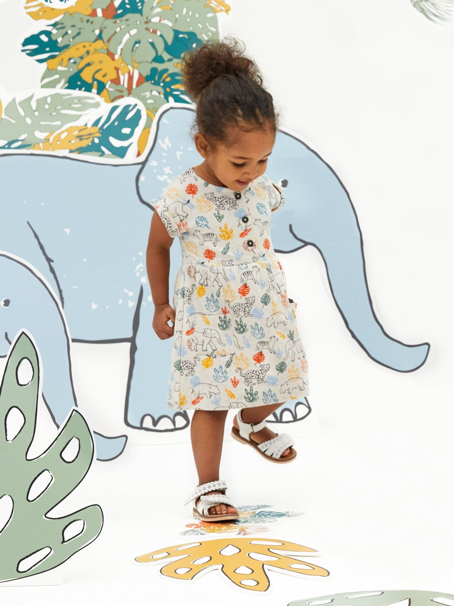 Natural Girls' Natural Rainforest Print Pet in Pocket Dress - Image 3 of 4