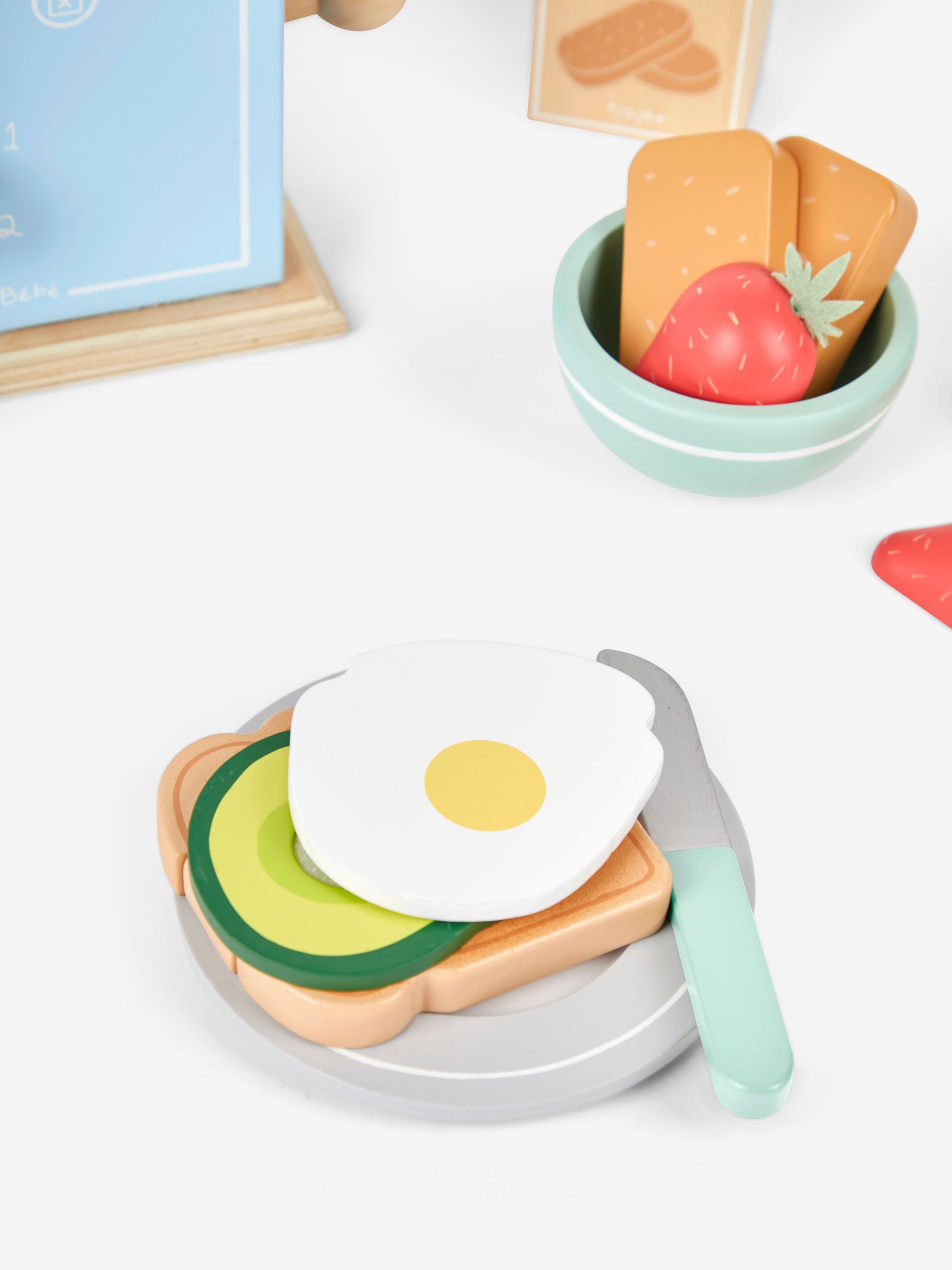 Wooden Breakfast Set - Image 10 of 12