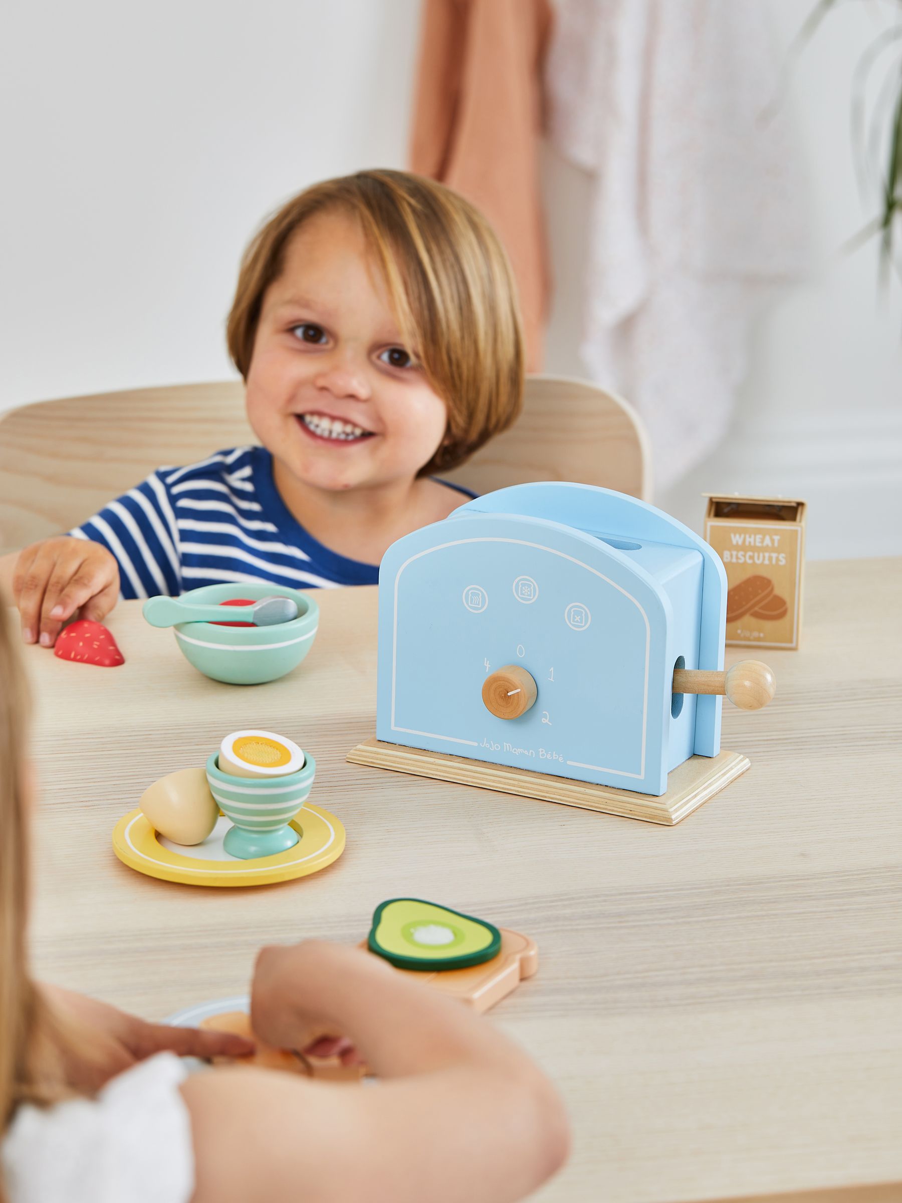 Wooden Breakfast Set - Image 3 of 12
