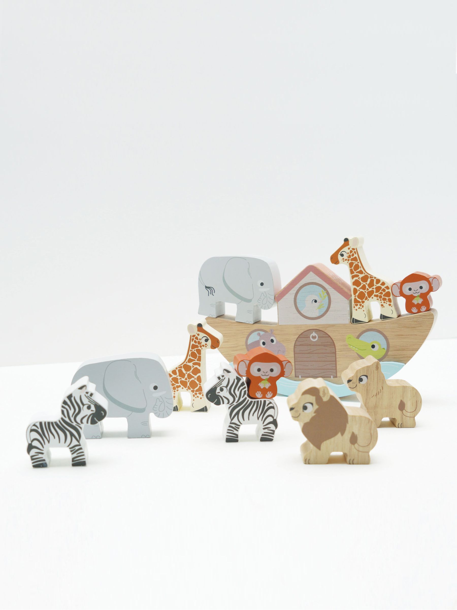 Le Toy Van Noah's Balancing Ark - Image 5 of 5