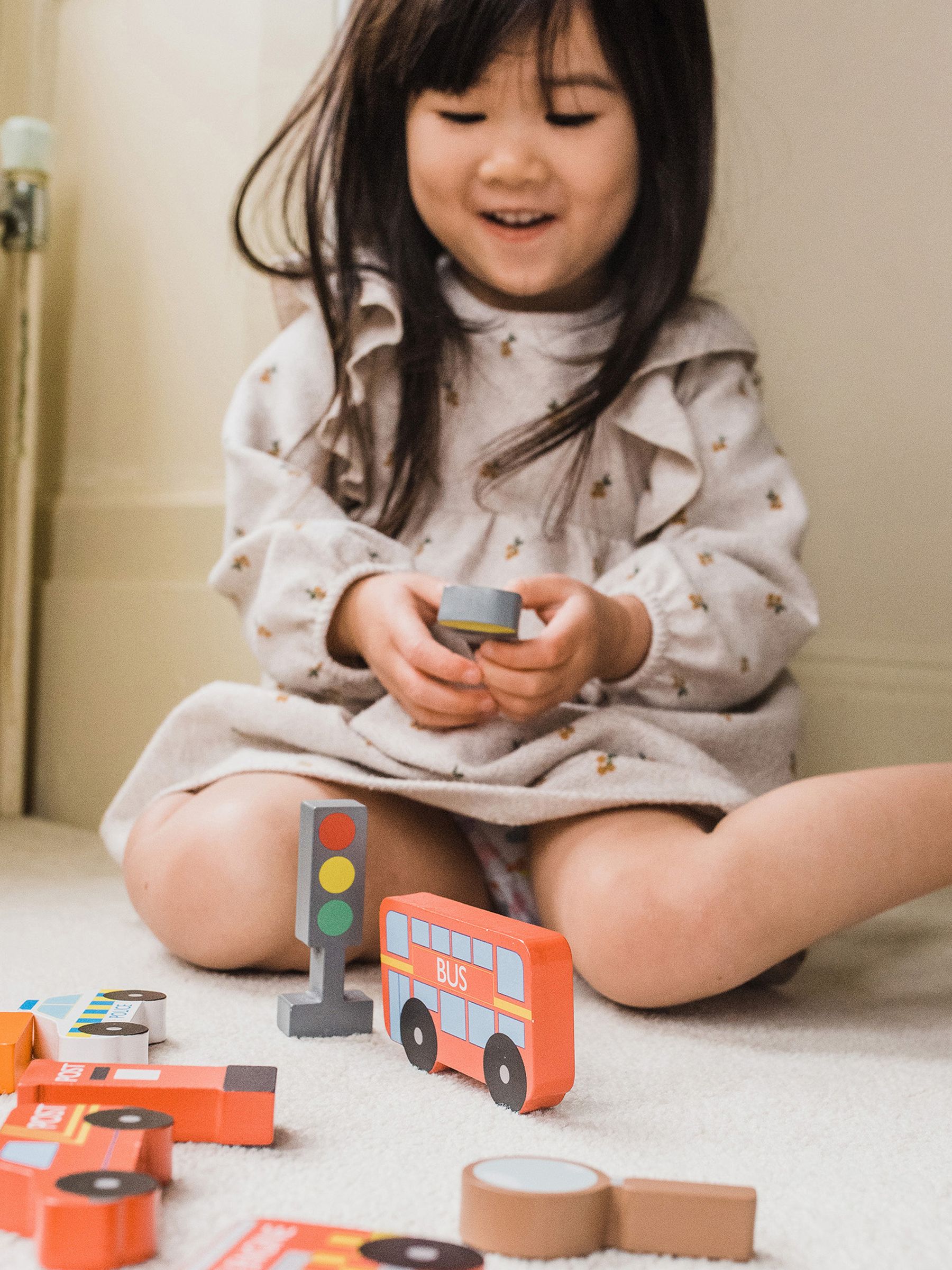 Emergency Services Stacking Game - Image 7 of 9
