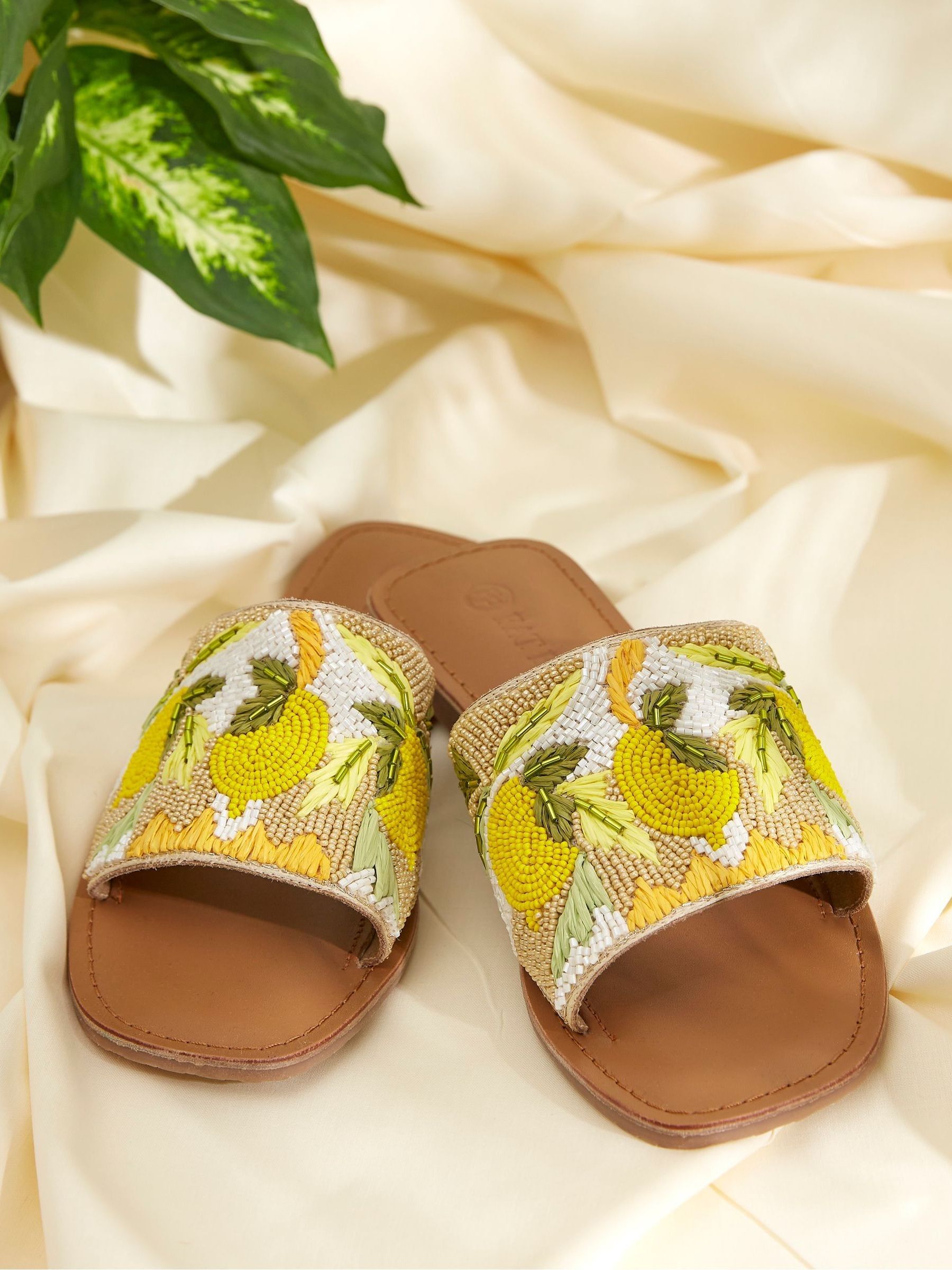 White Sorrento Beaded Sliders - Image 3 of 5