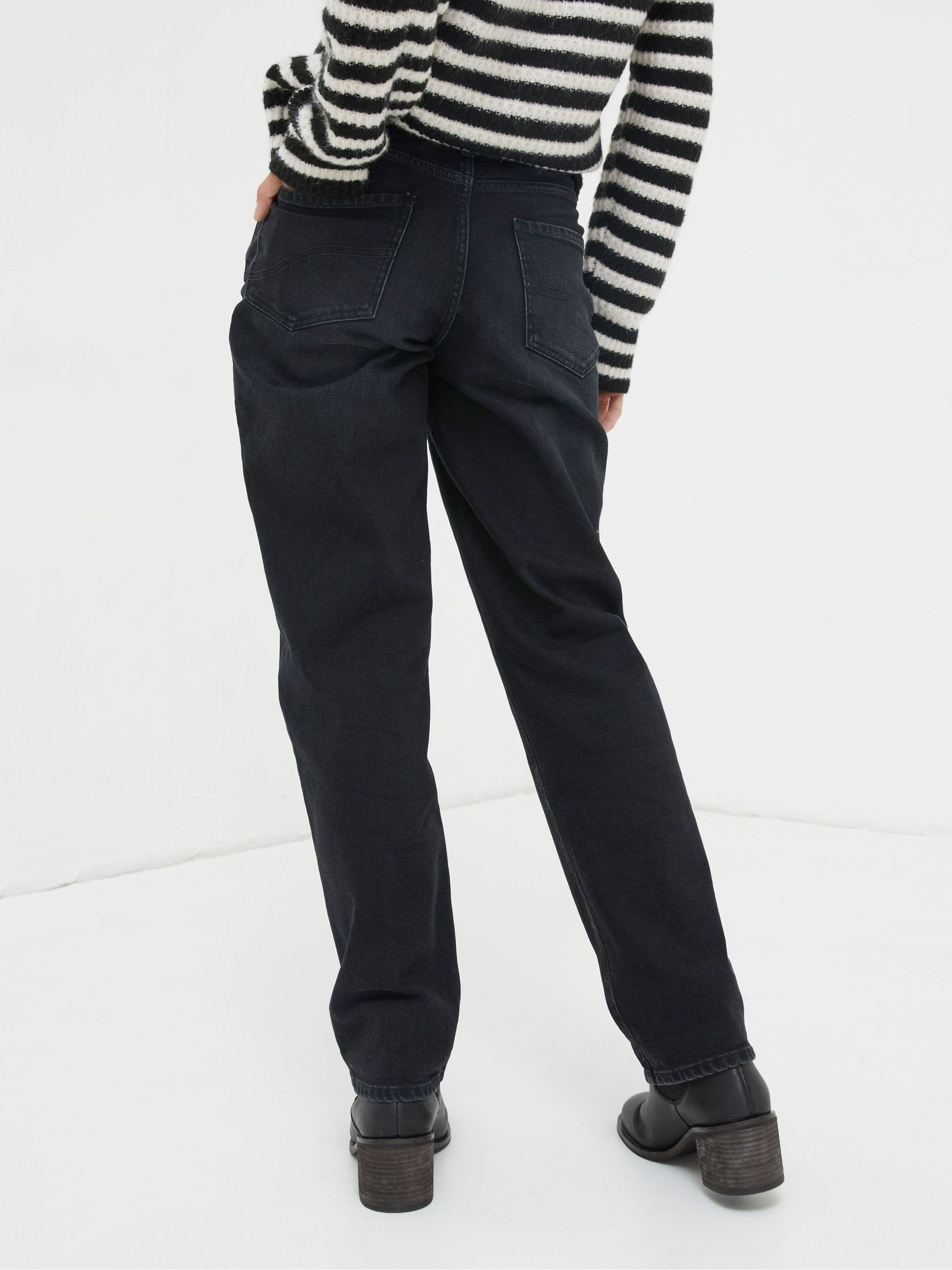 Black Boyfriend Jeans - Image 2 of 6 Black Boyfriend Jeans - Image 2 of 6