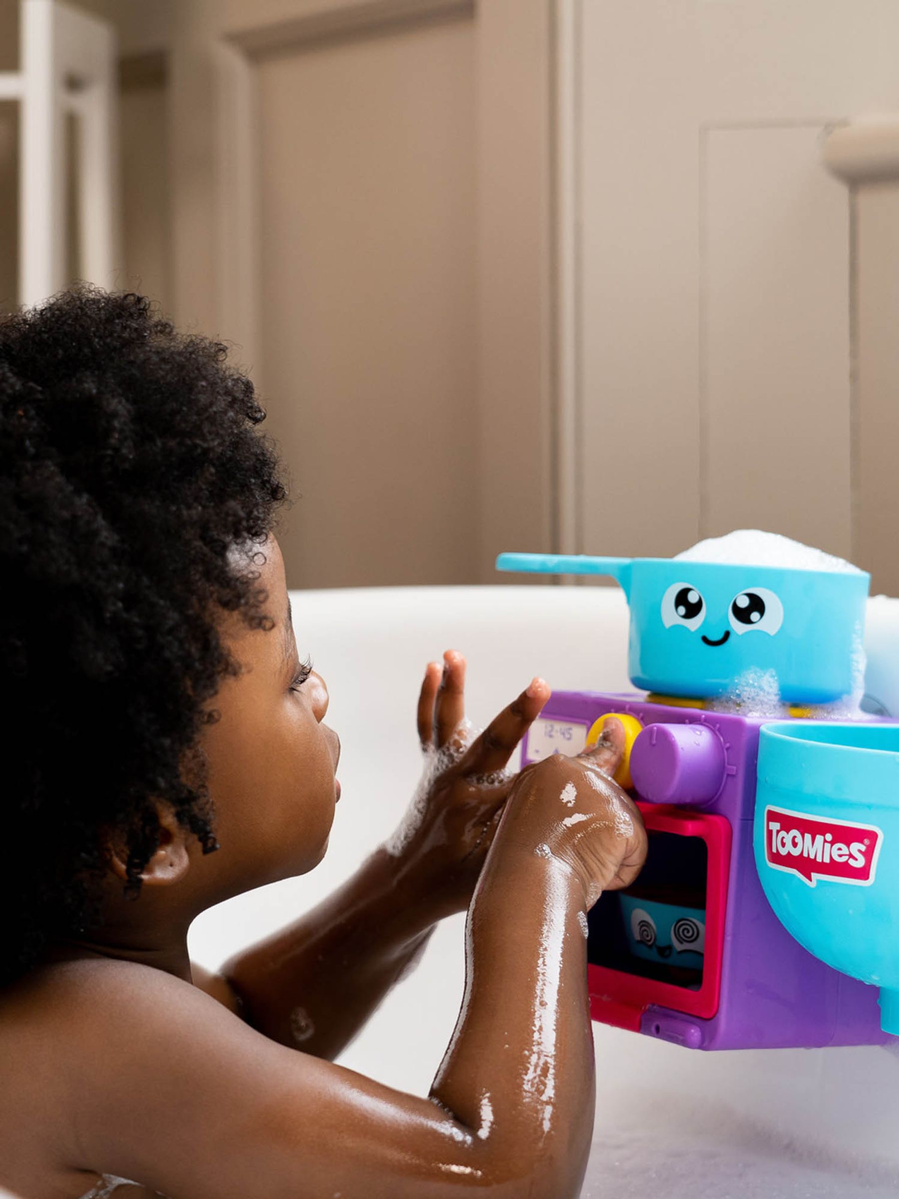 Toomies Bubble & Bake Kitchen Bath Toy - Image 8 of 9