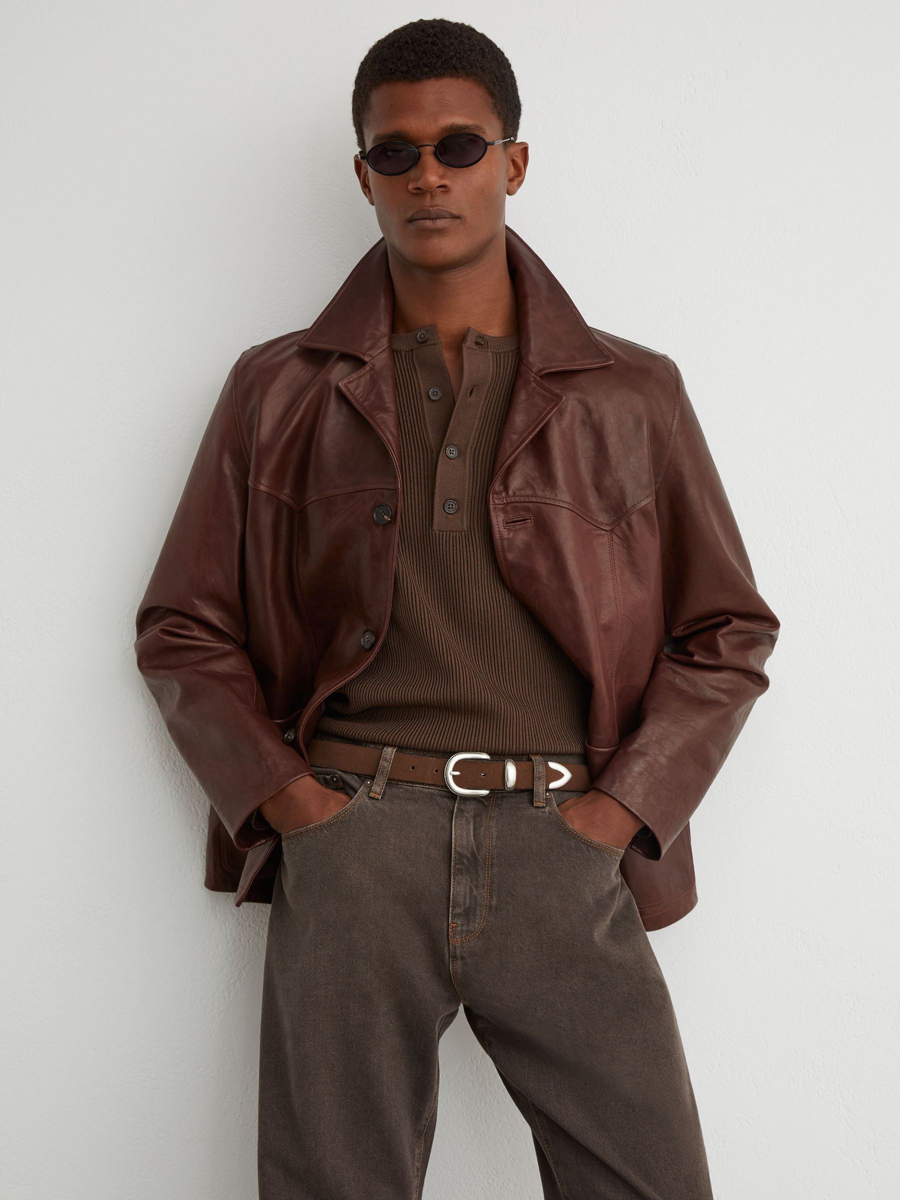 Jeans in Grape Brown - Image 3 of 7