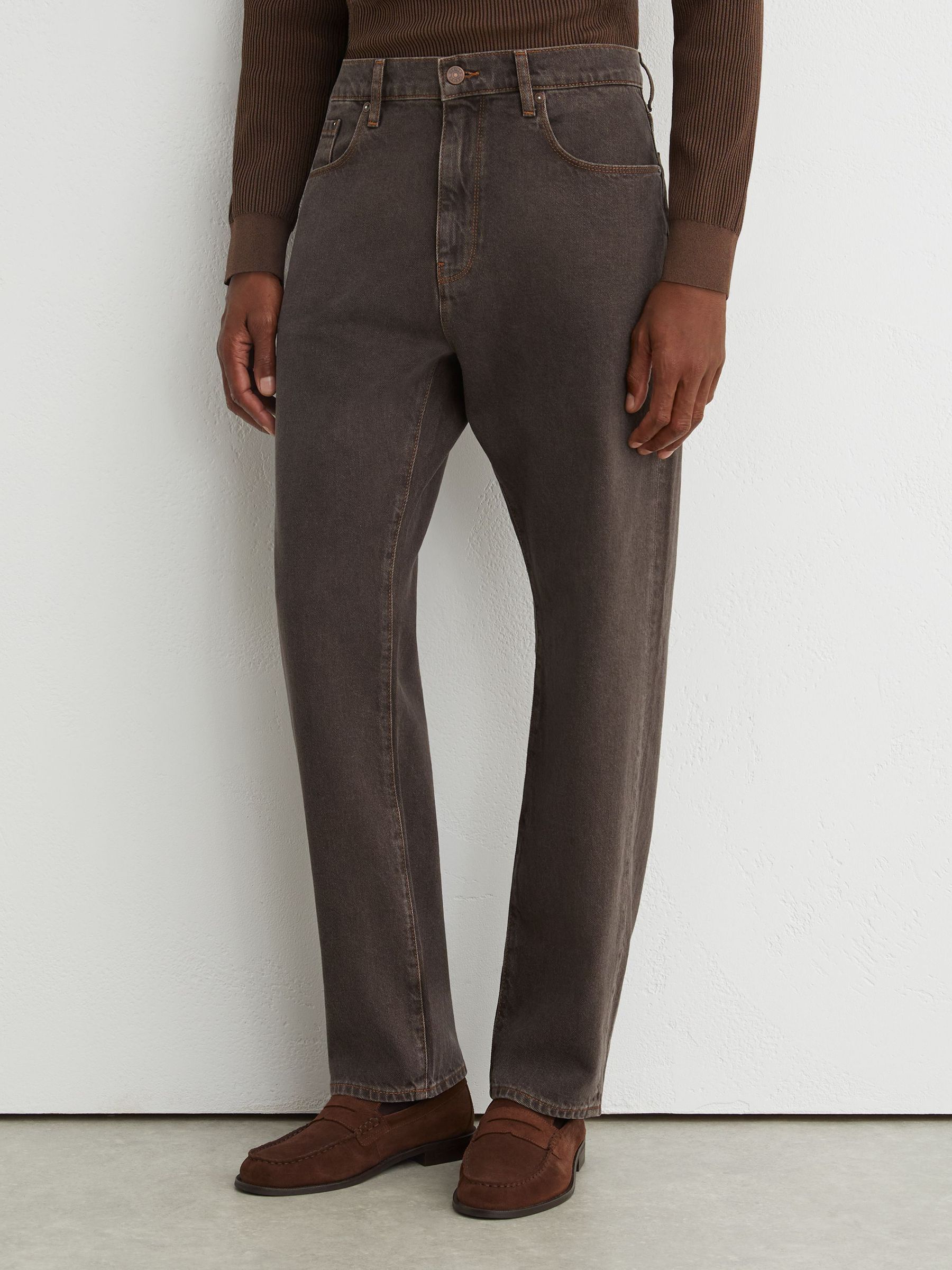Jeans in Grape Brown - Image 4 of 7