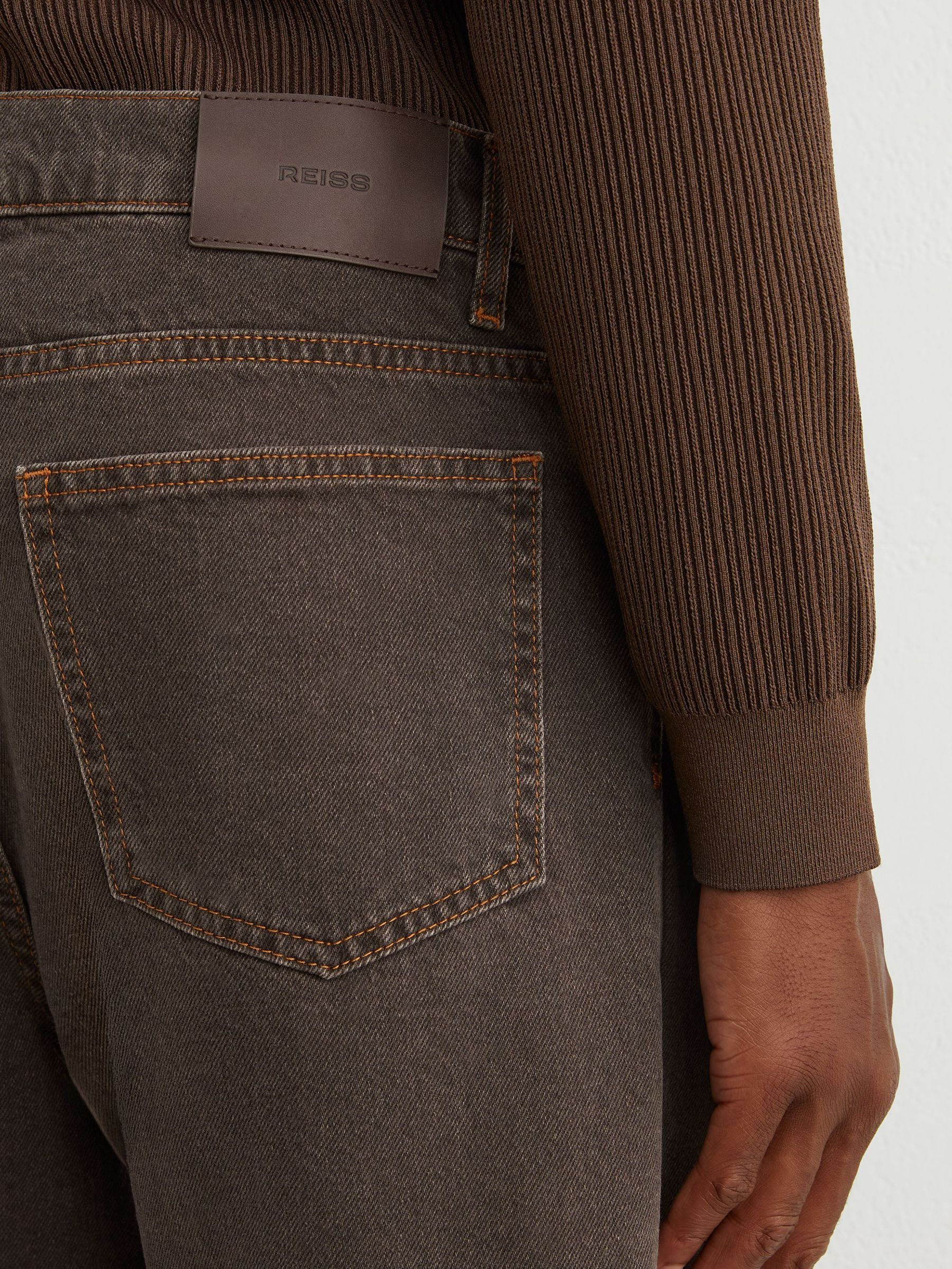 Jeans in Grape Brown - Image 5 of 7