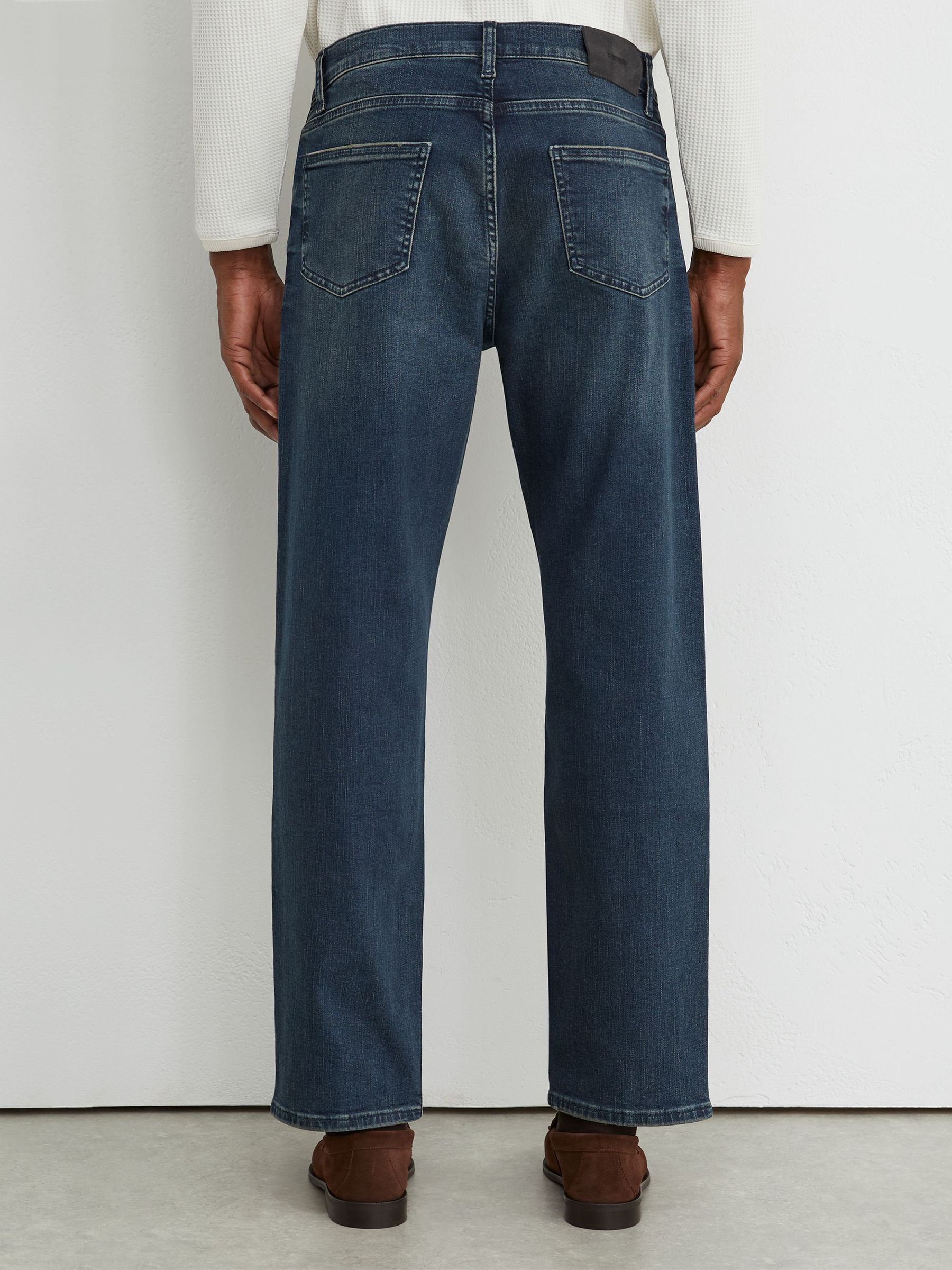 Comfort-Stretch Jeans in Dark Blue - Image 5 de 7