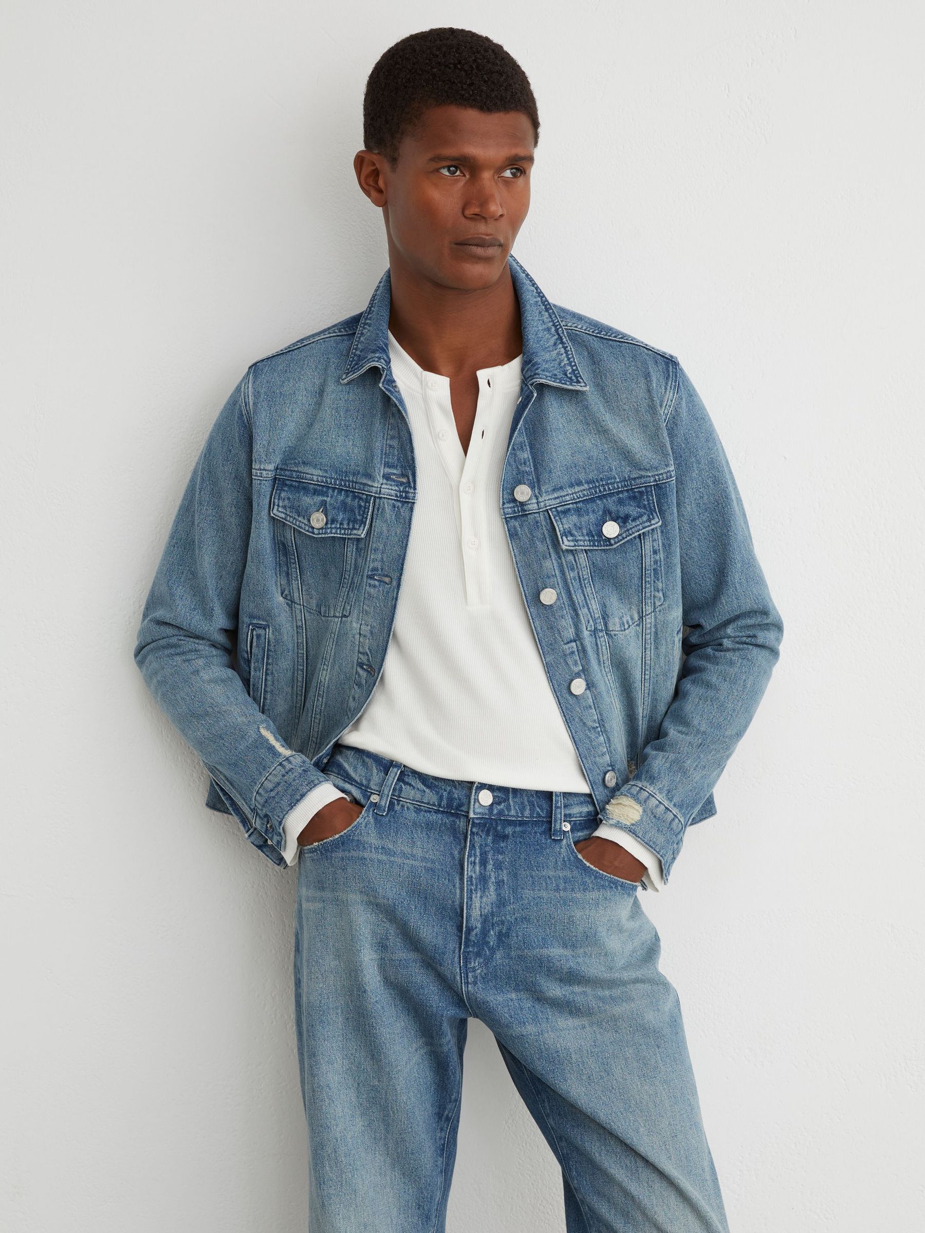 Jeans i ljusblått - Bild 3 av 10
