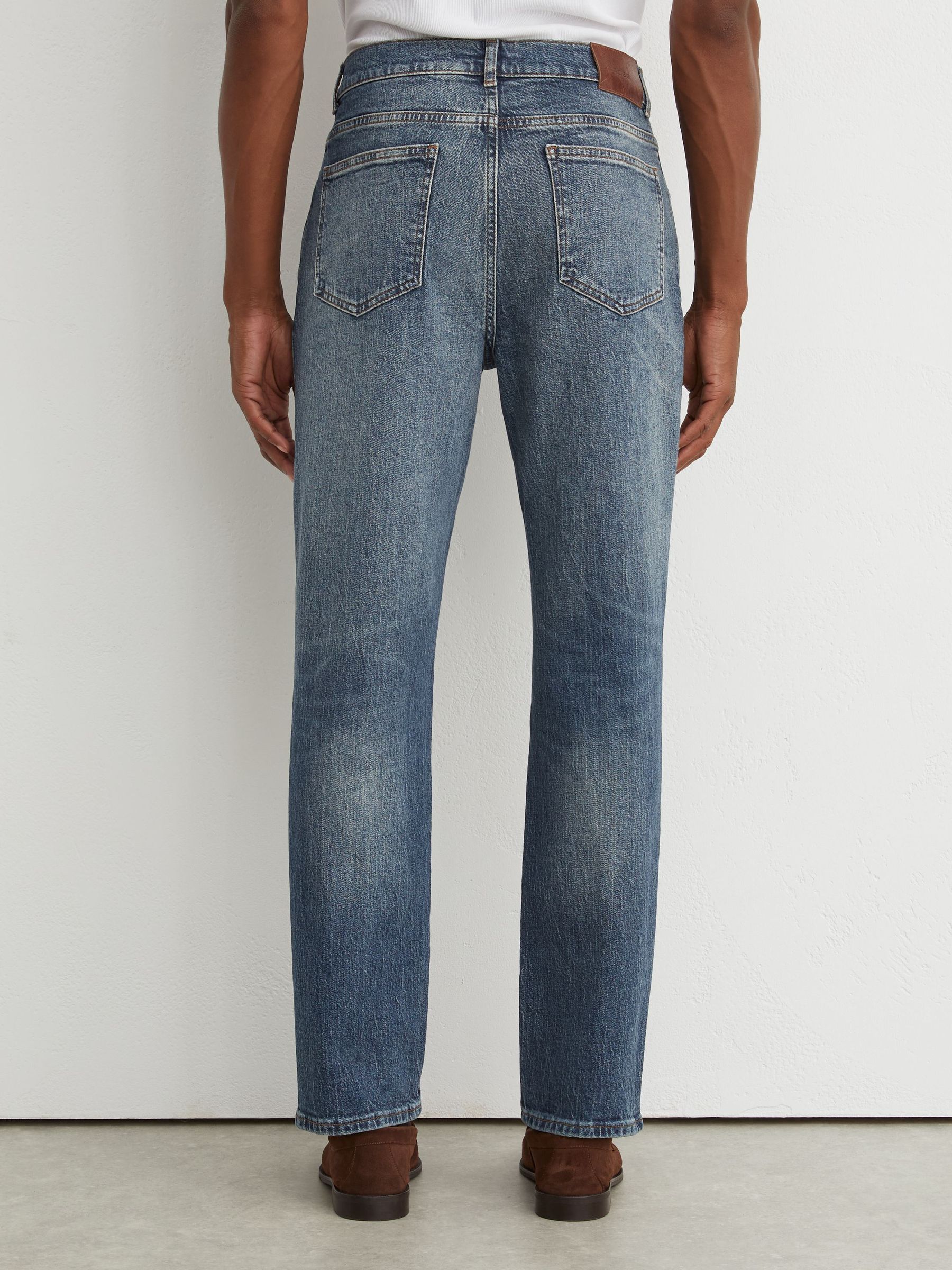 Jeans i mellanblått - Bild 5 av 9