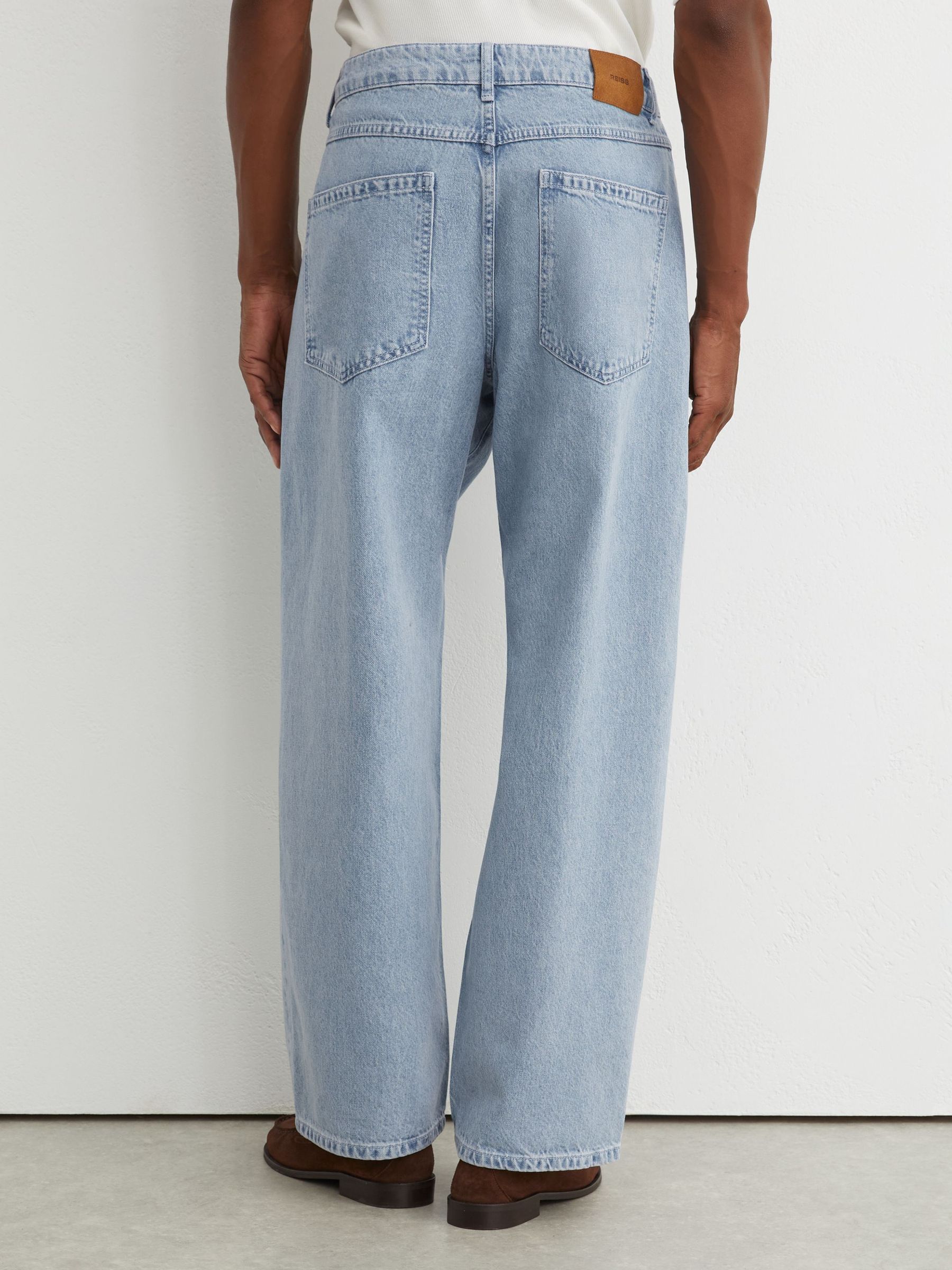 Baggy-Fit Jeans in Light Blue Wash - Image 5 of 7