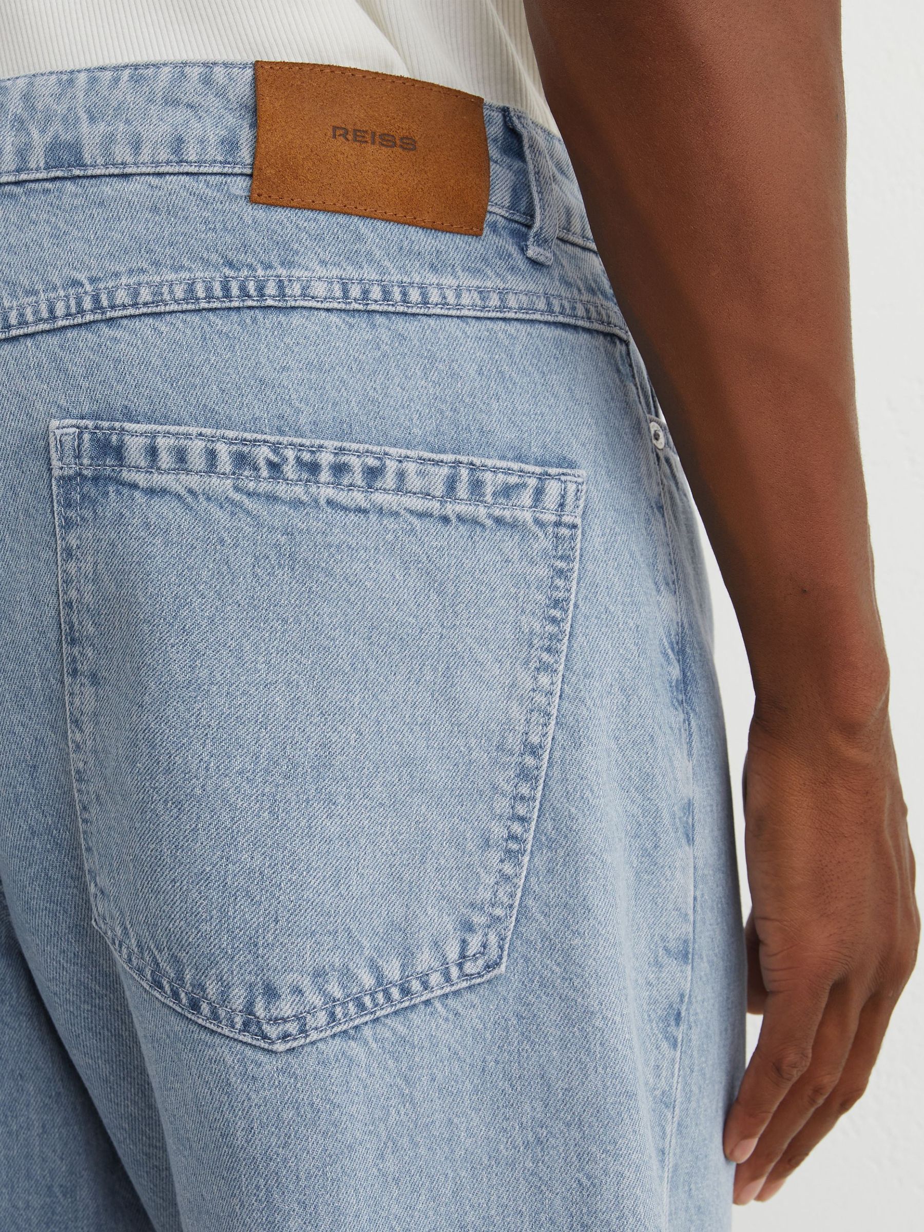 Baggy-Fit Jeans in Light Blue Wash - Image 6 of 7