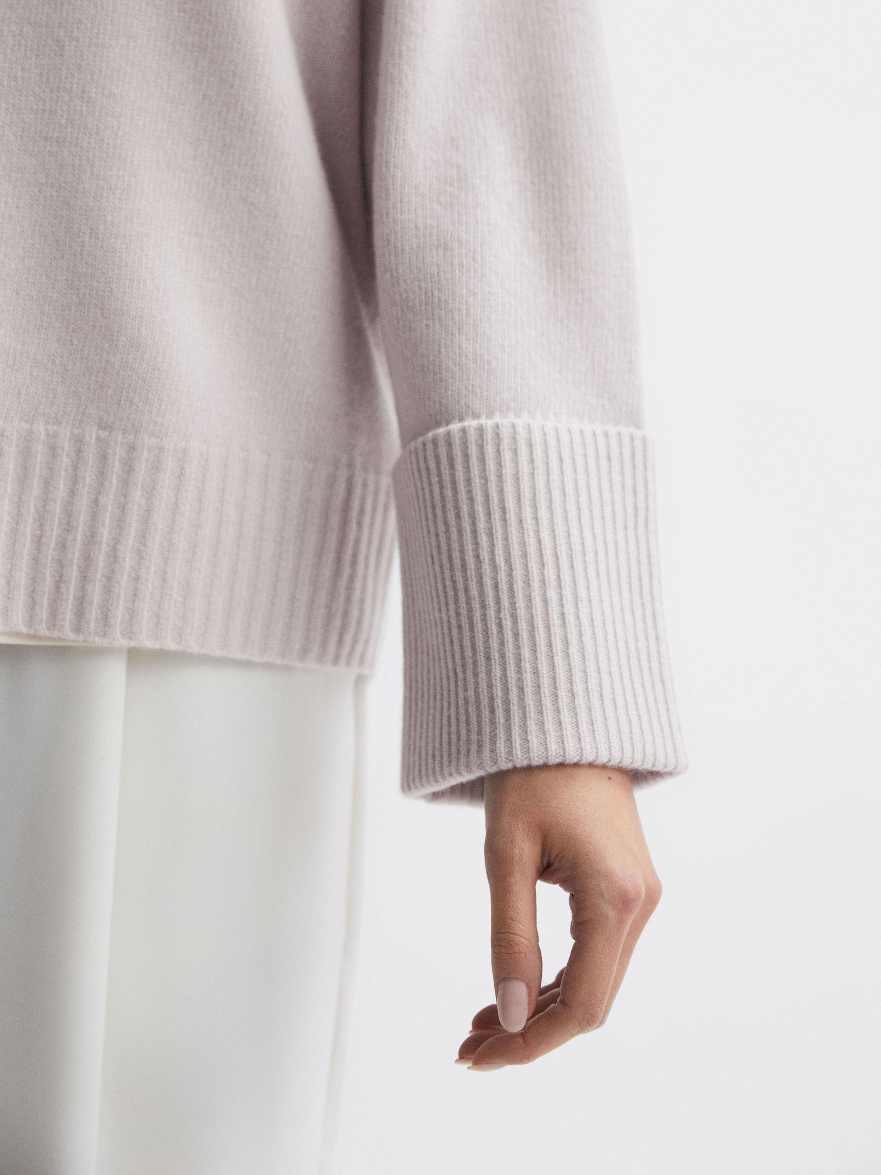 Pullover aus Kaschmirwolle in lässiger Passform, Grau - Bild 6 von 6