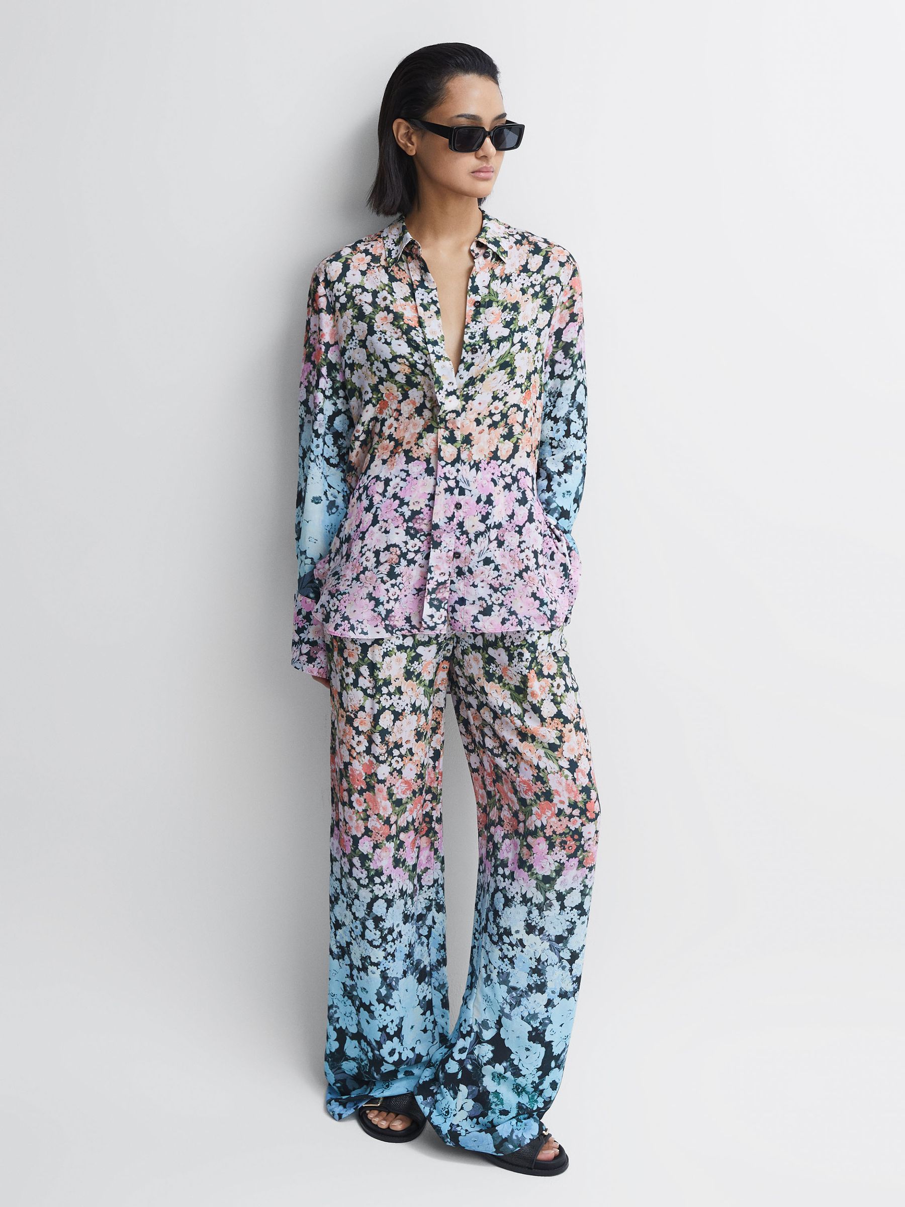 Floral Print Concealed Button Shirt in Multi - Image 3 of 5