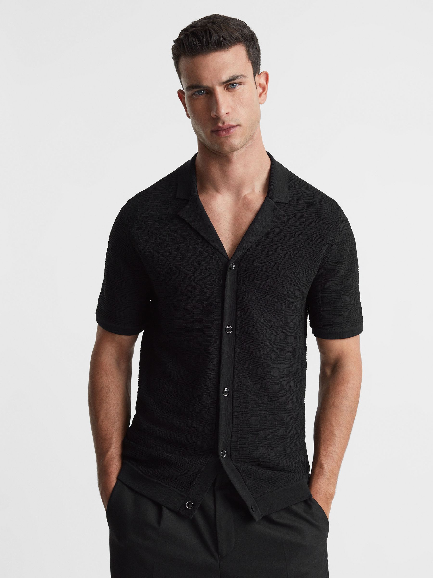Textured Cuban Collar Button-Through Shirt in Black - Image 4 of 5