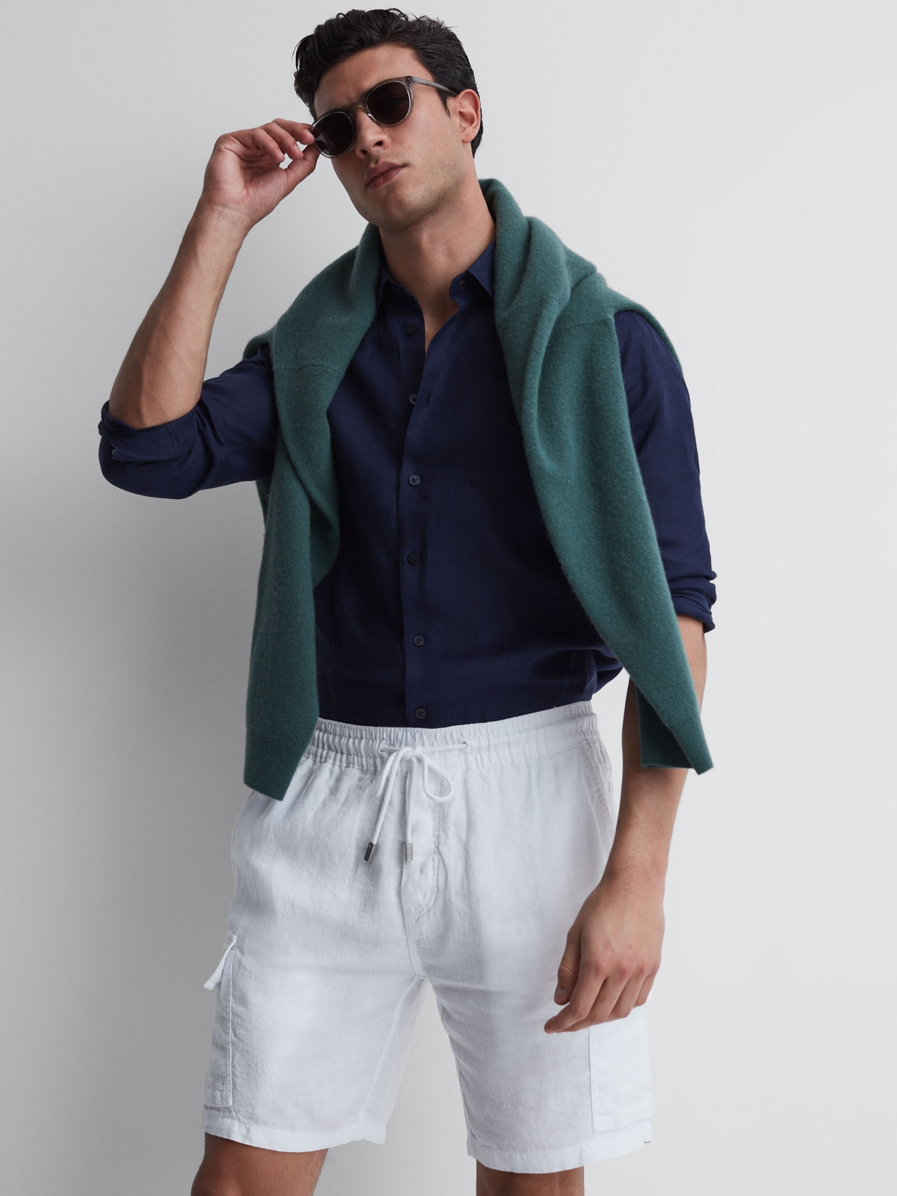 Vilebrequin 100% Linen Shorts in White - Image 5 of 5