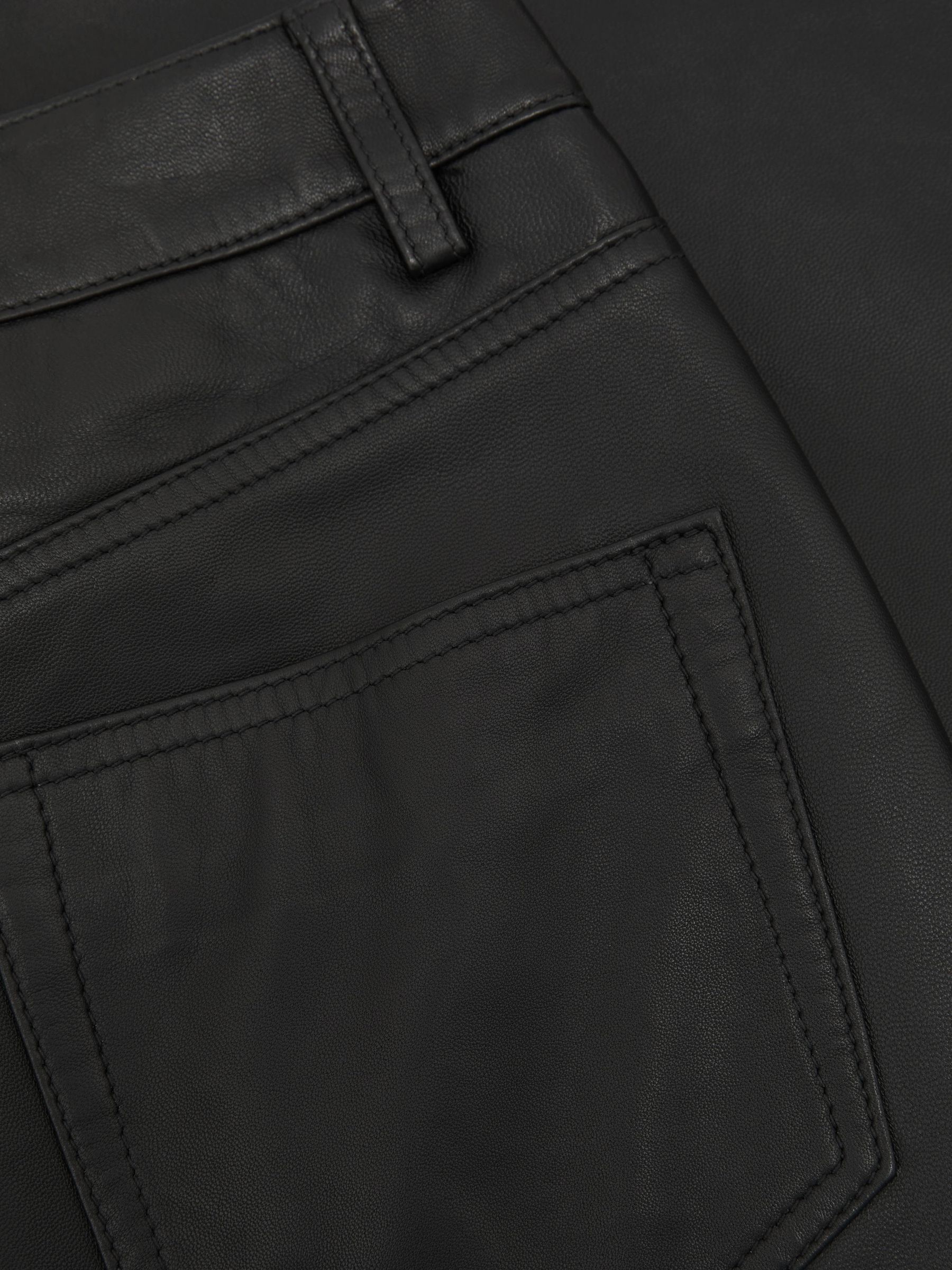 Lederhose mit weitem Bein und hohem Bund, Schwarz - Bild 6 von 6