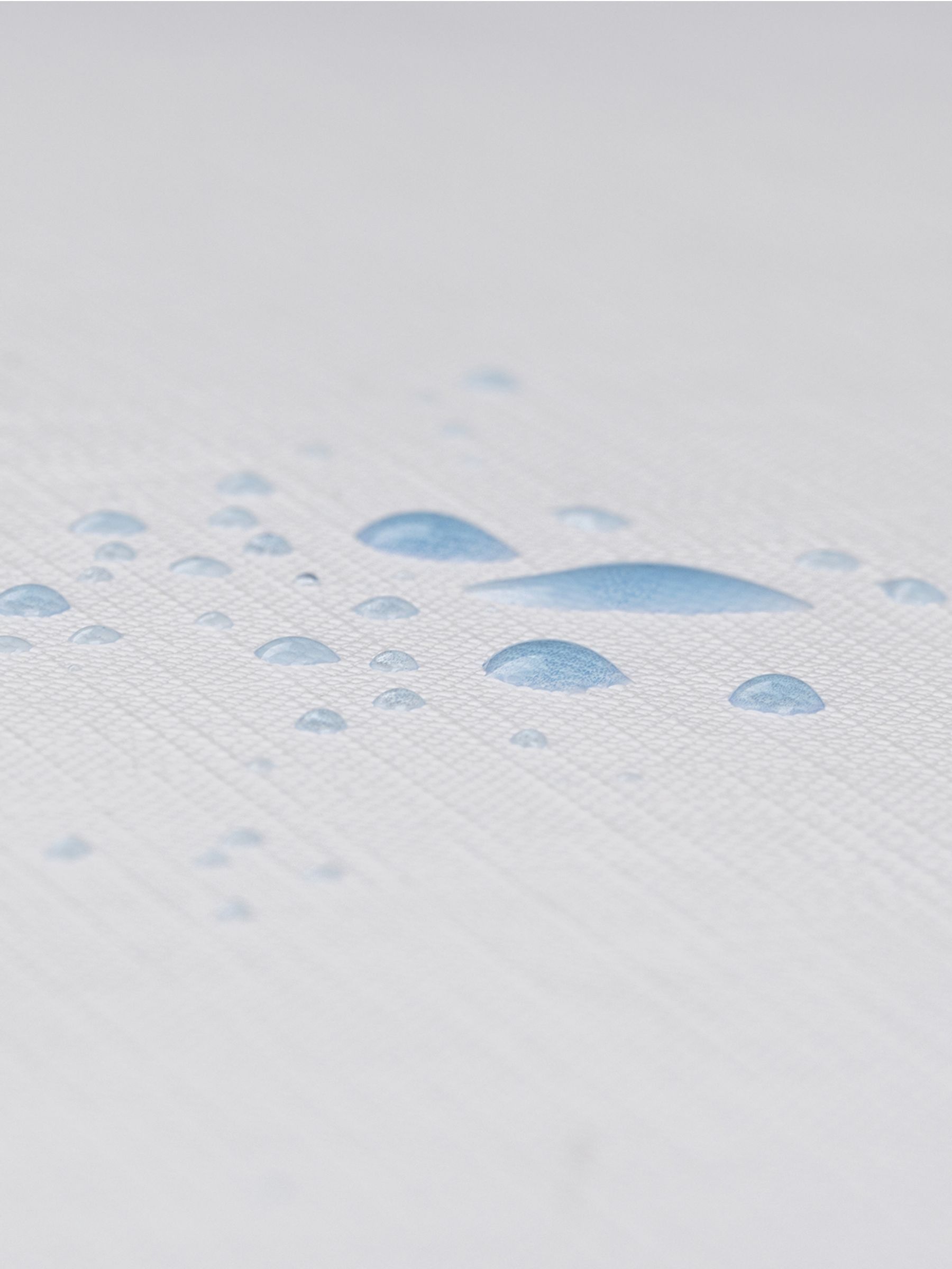 Cuddleco White Hypoallergenic Pocket Sprung Cot Mattress - Image 5 of 6
