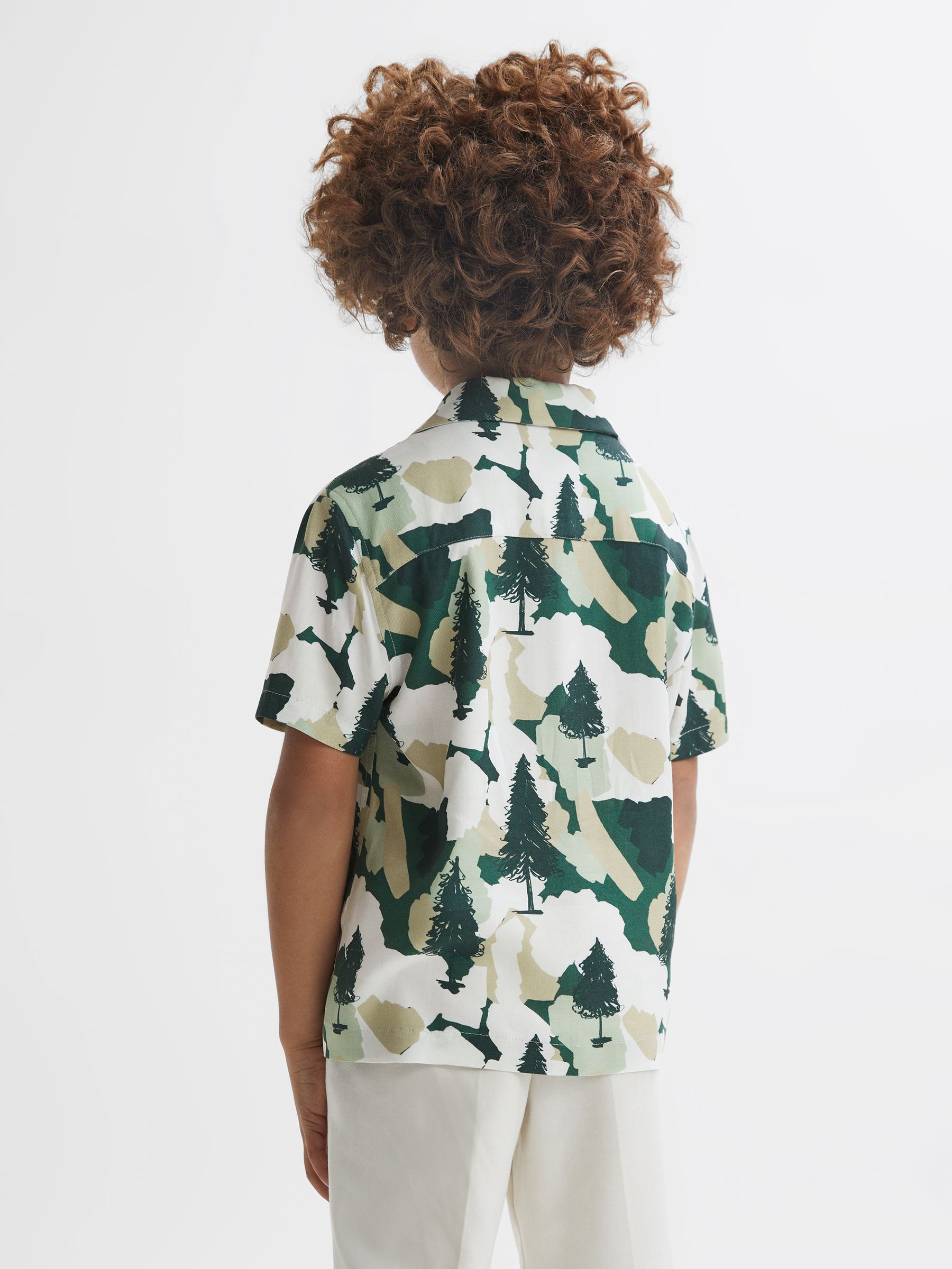 Junior Cuban Collar Short Sleeve Shirt in Green - Image 5 of 6