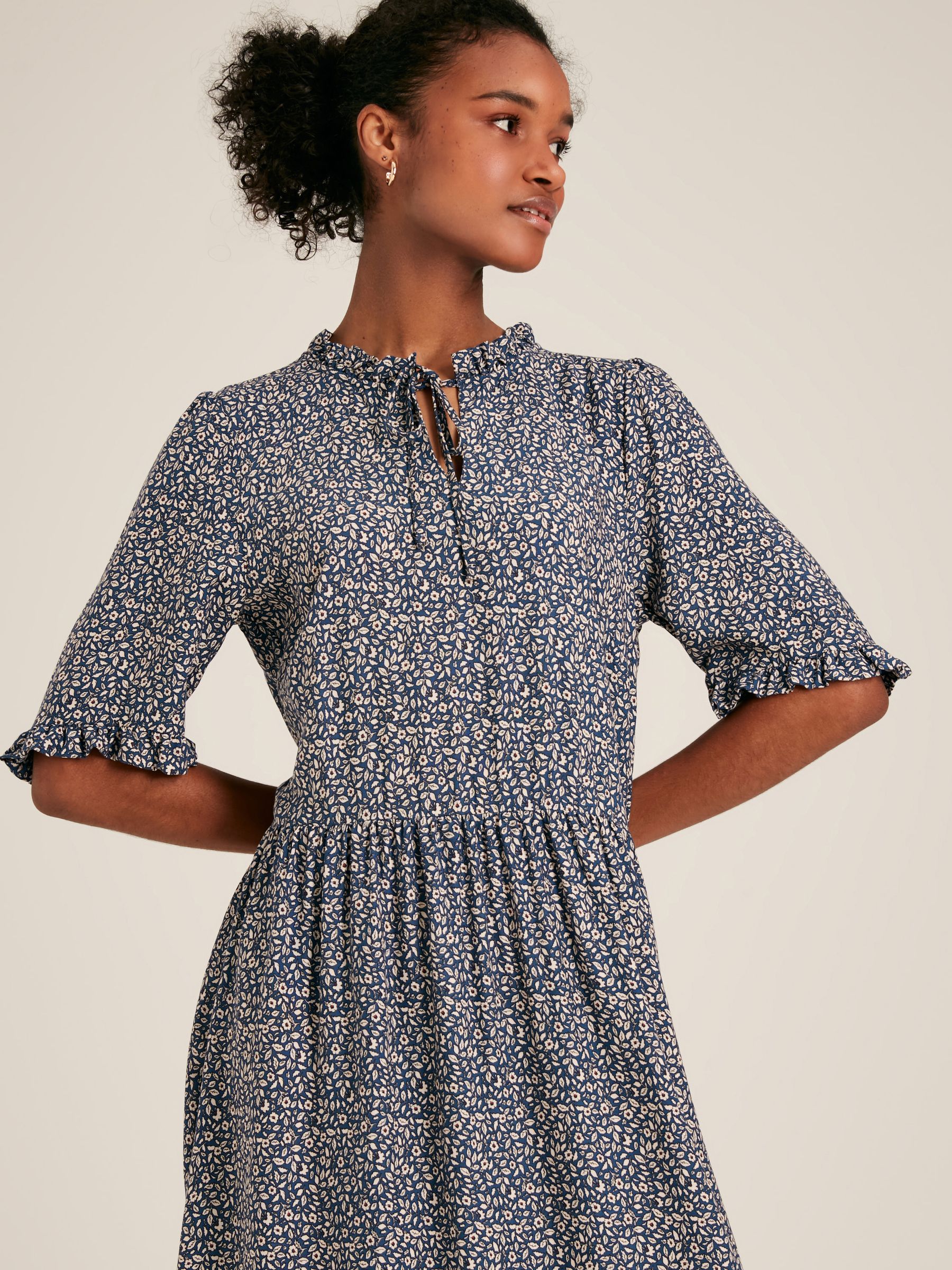 Layla Blue Frill Hem Floral Midi Dress - Image 3 of 7