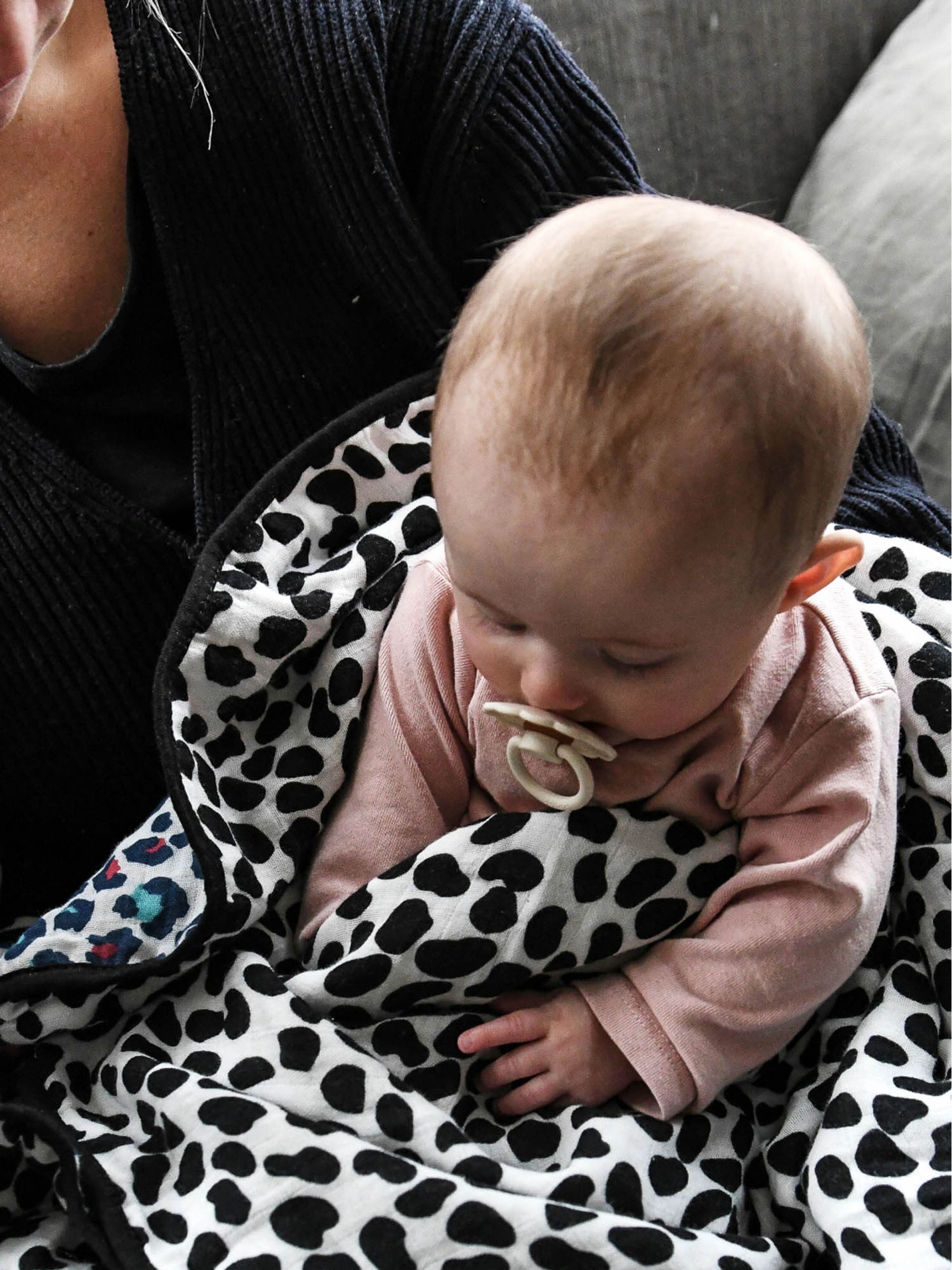 Animal Print Reversible Sensory Muslin Blanket - Image 3 of 6