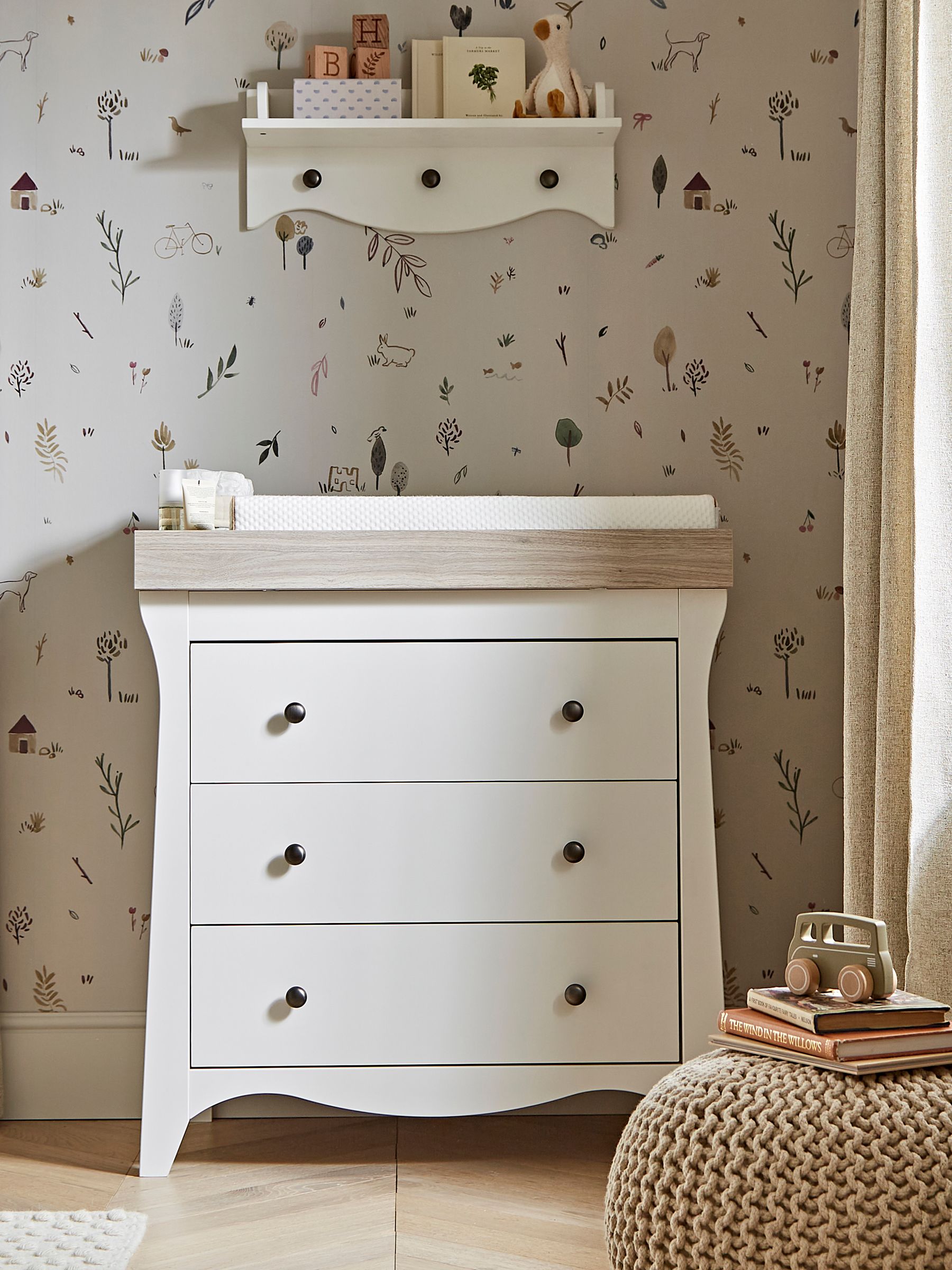 CuddleCo White Ash Cashmere Clara Nursery Furniture Set 2 Piece - Image 4 of 7