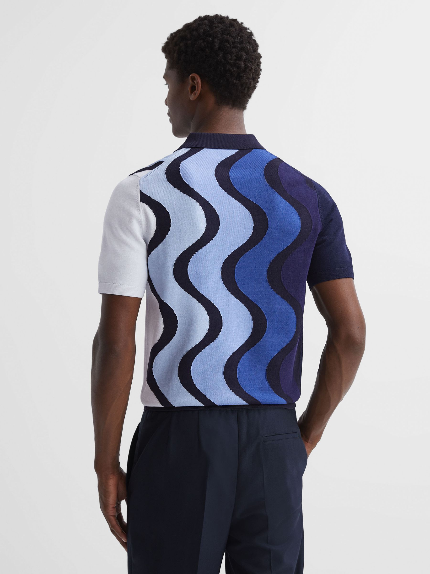 Reiss | Ché Half-Zip Wave Polo Shirt in Blue Multi - Image 4 of 5
