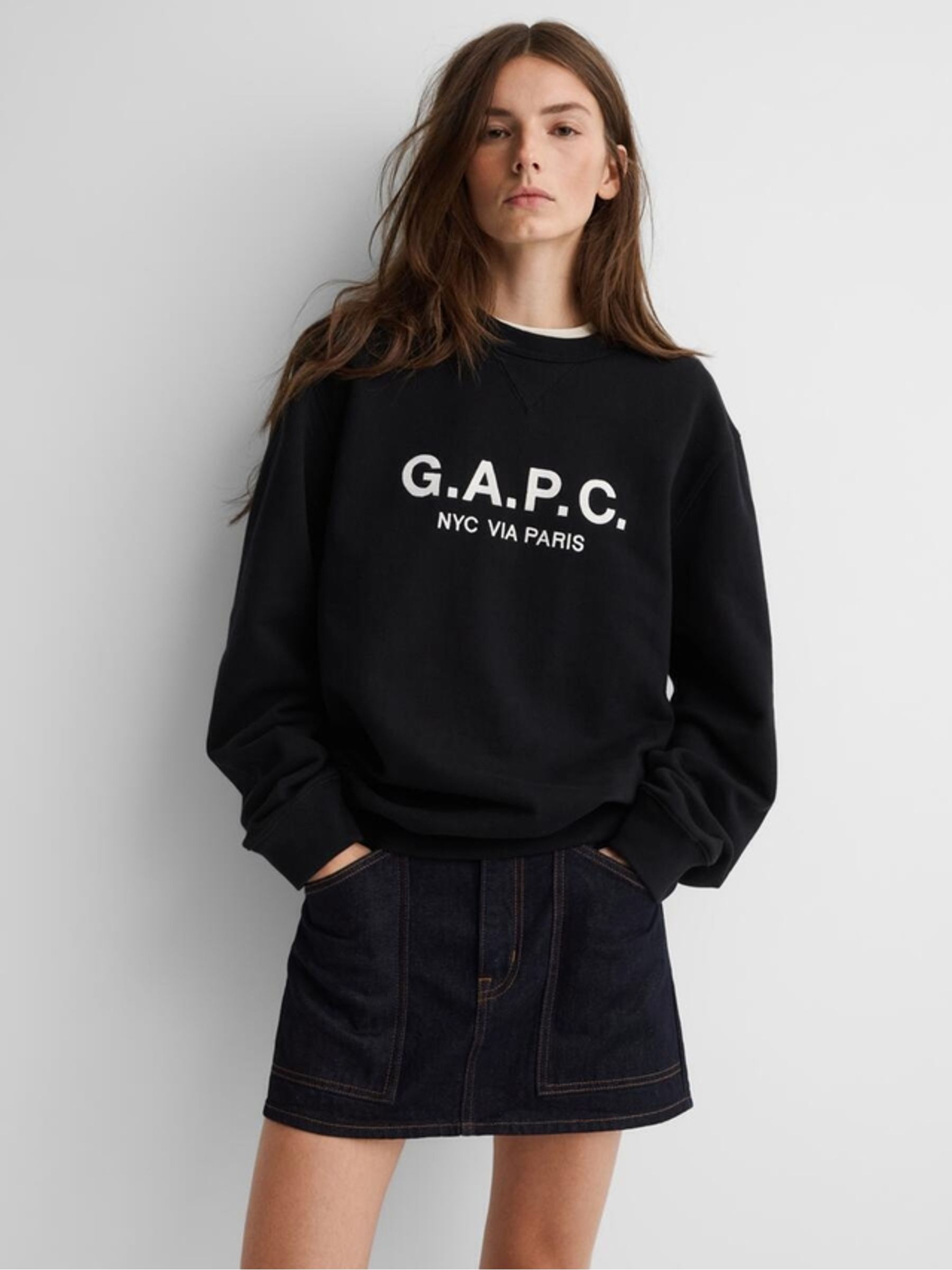 Gap x A.P.C Black Heavyweight Logo Sweatshirt - Image 4 of 6