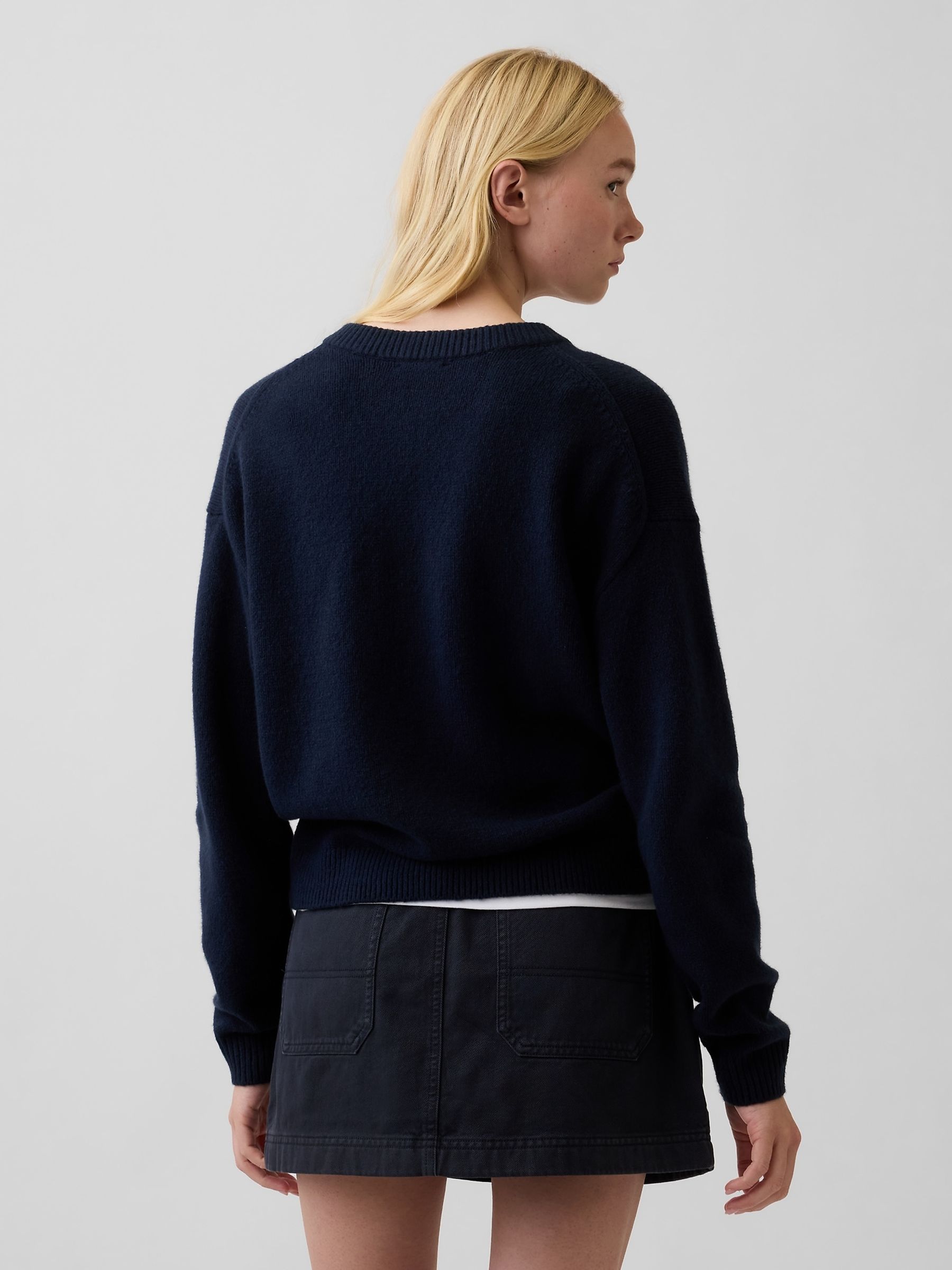Navy CashSoft Oversized V-Neck Jumper - Image 2 of 4 Navy CashSoft Oversized V-Neck Jumper - Image 2 of 4