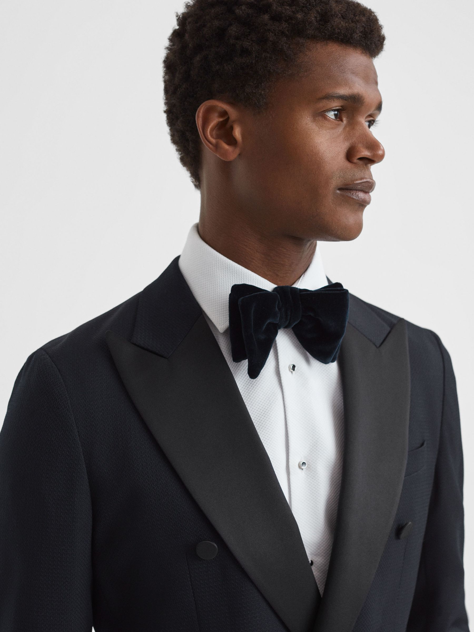 Modern Fit Satin Lapel Double Breasted Jacquard Blazer in Navy - Image 4 of 7
