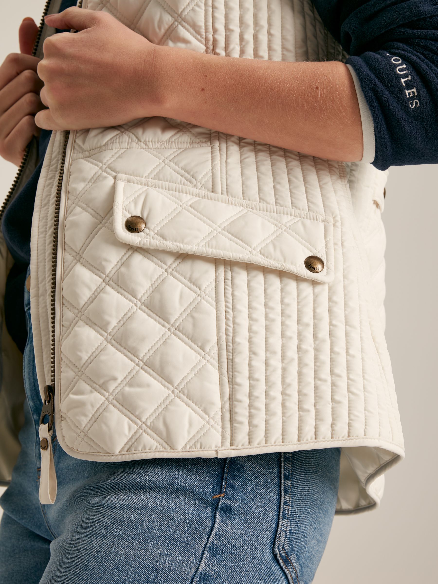 Minx White Showerproof Diamond Quilted Gilet - Image 8 of 10