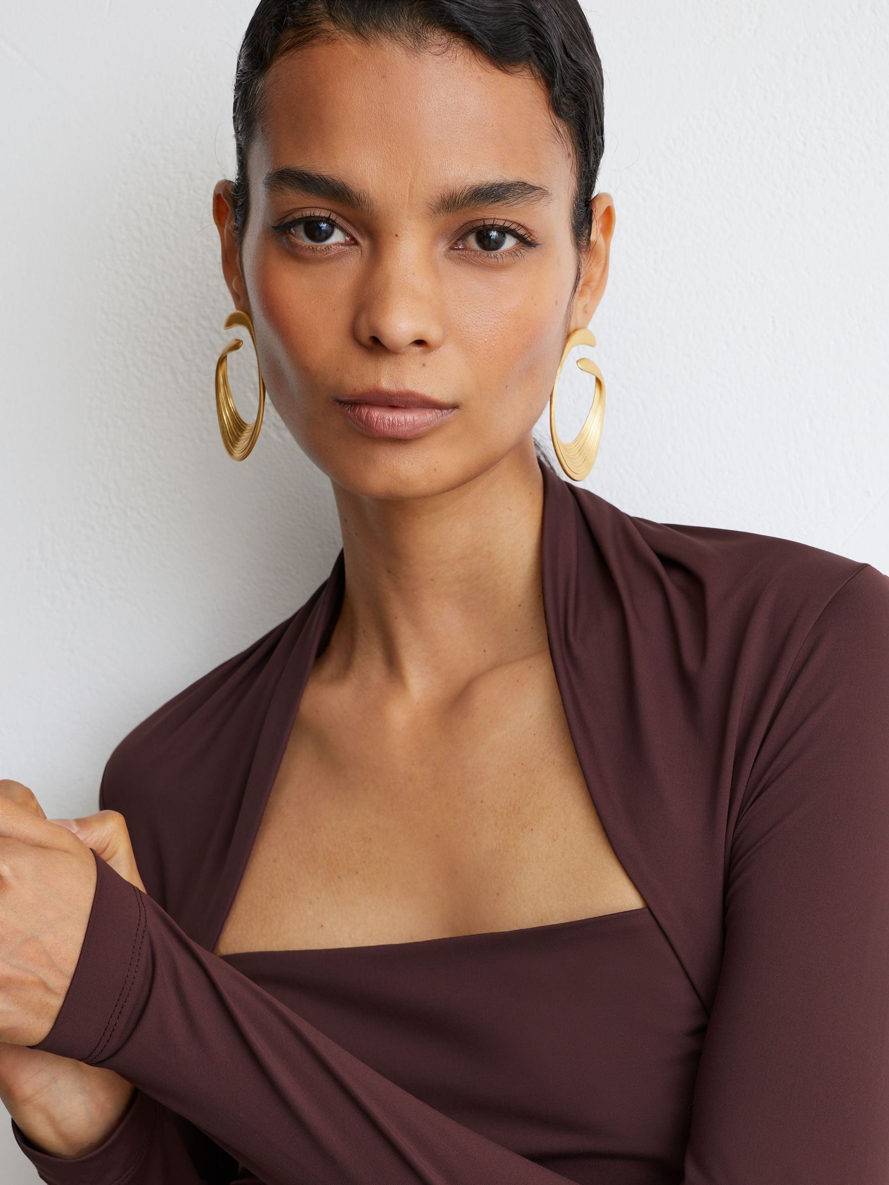 Square-Neck Ruched Long Sleeve Top in Burgundy - Image 6 of 7