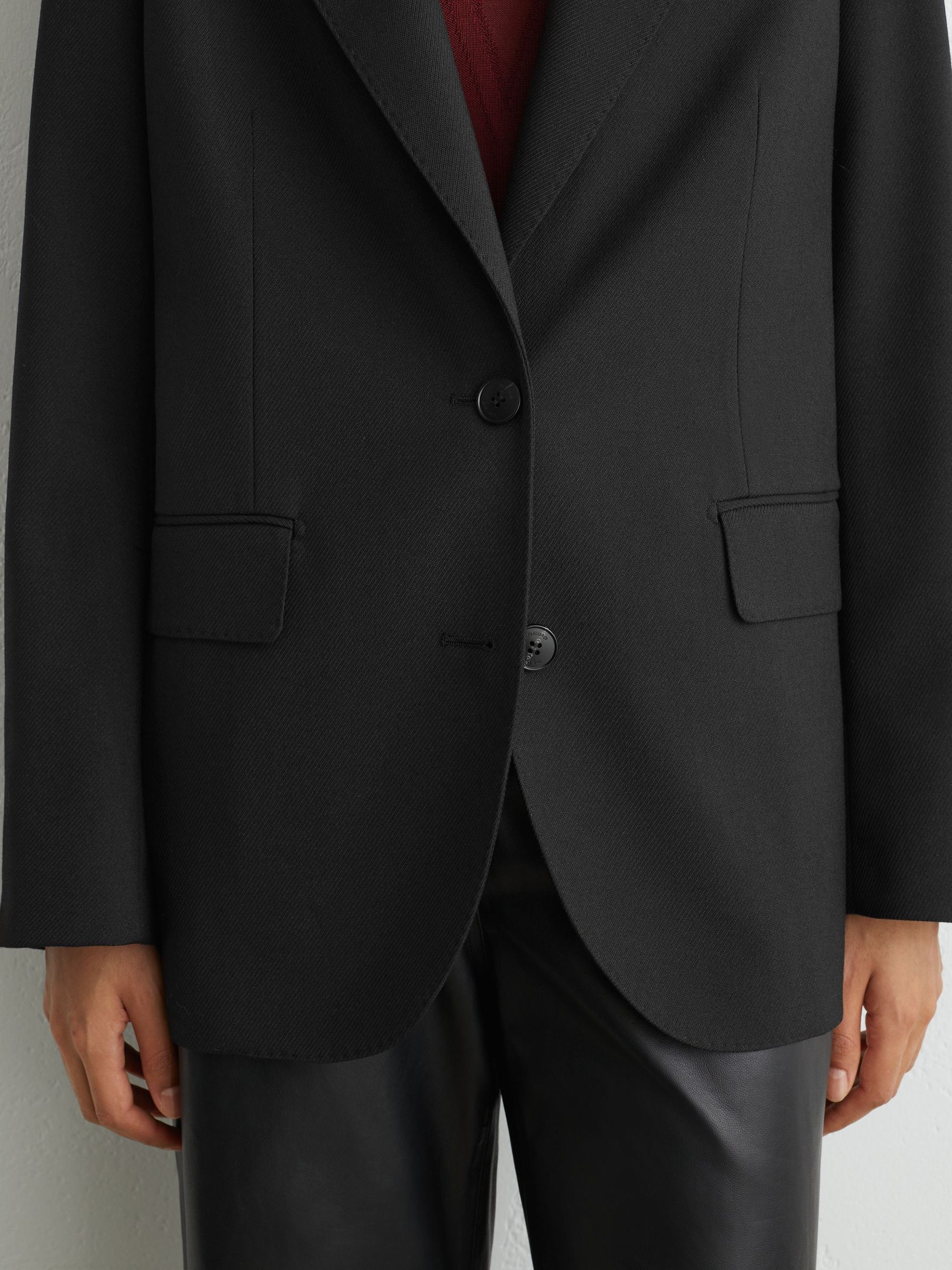 Stretch-Twill Relaxed Single-Breasted Blazer in Black - Image 4 of 7