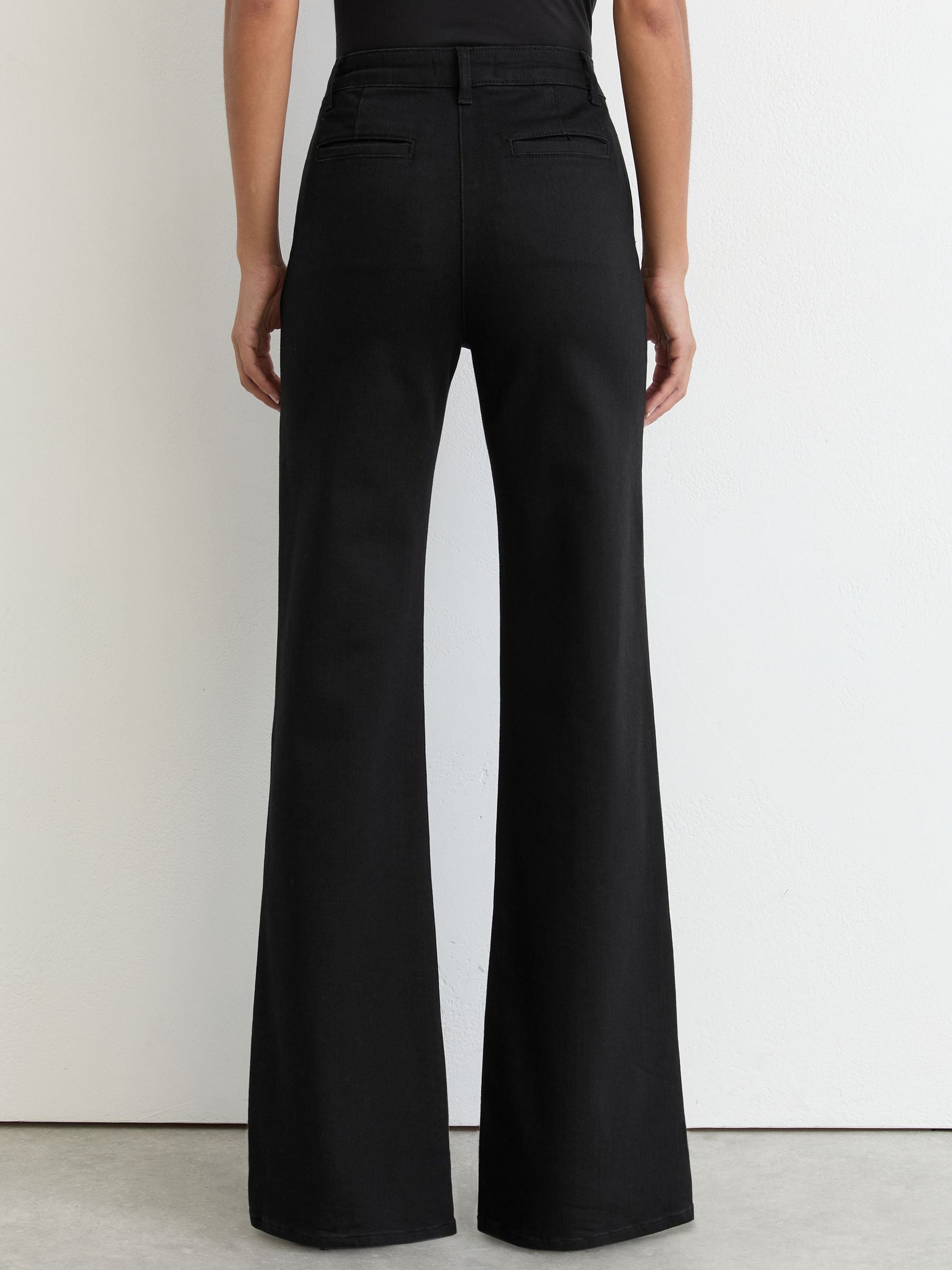 Pintuck-Detail Flared Jeans in Black - Image 5 of 7
